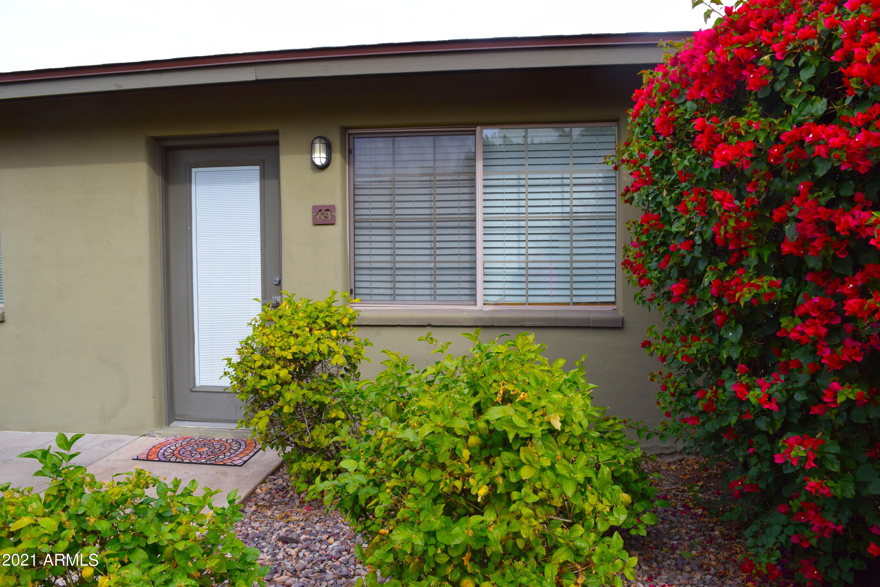 1850 E MARYLAND Avenue Unit: 63