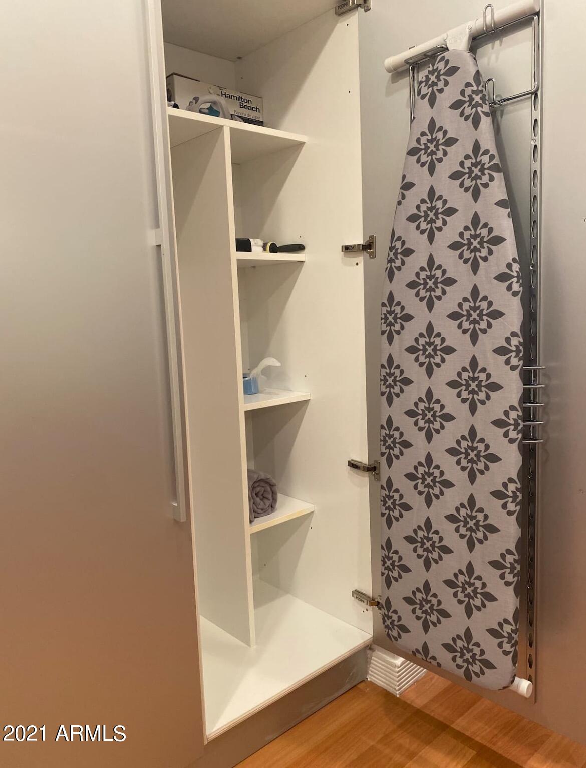 1850 E MARYLAND Avenue Unit: 63