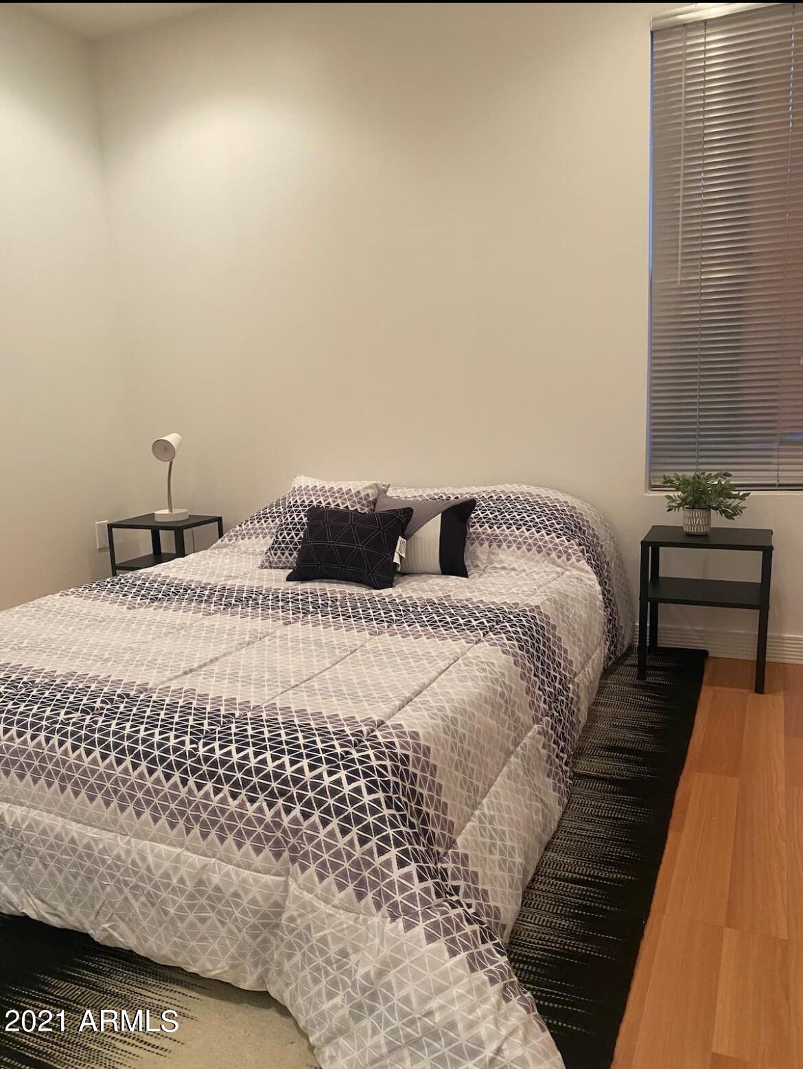 1850 E MARYLAND Avenue Unit: 63