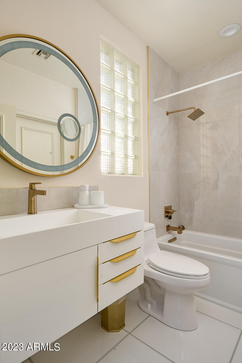 7425 E GAINEY RANCH Road Unit: 22