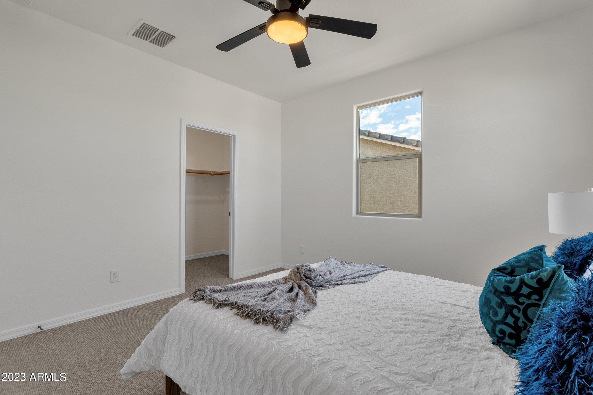 18849 W MESCAL Street