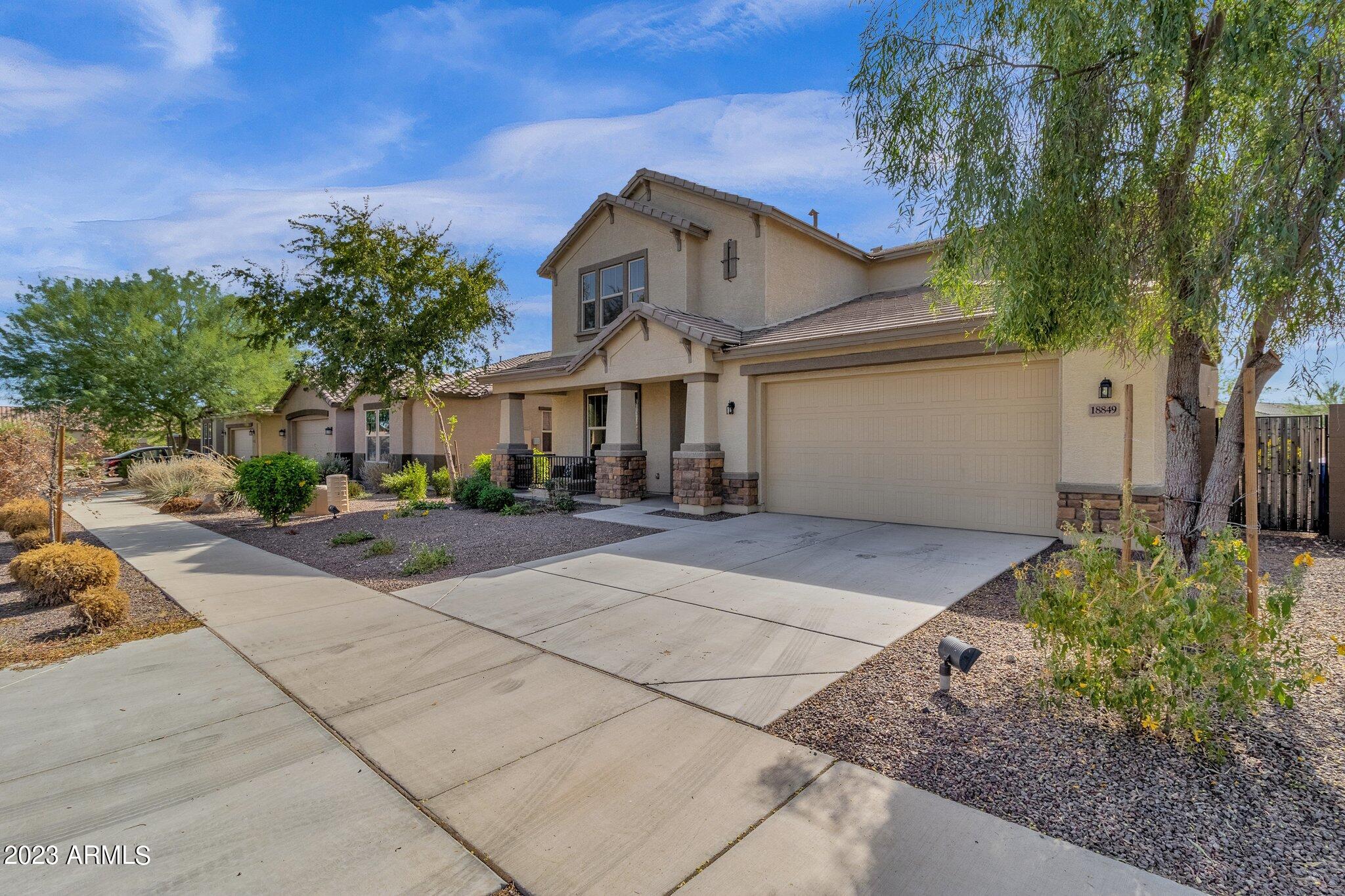 18849 W MESCAL Street