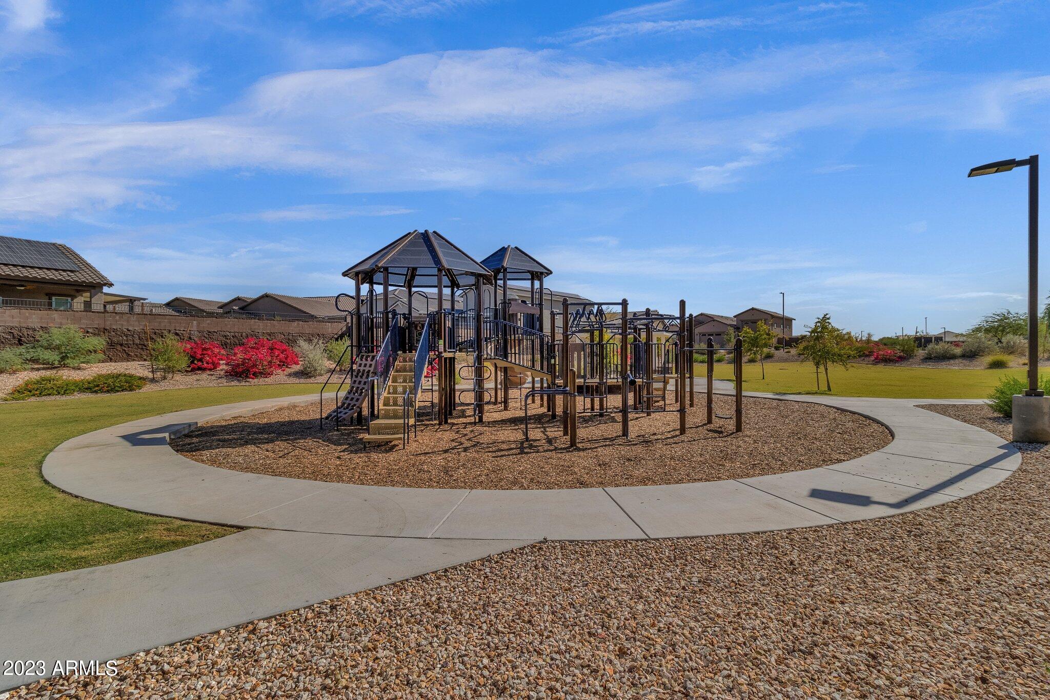 18849 W MESCAL Street