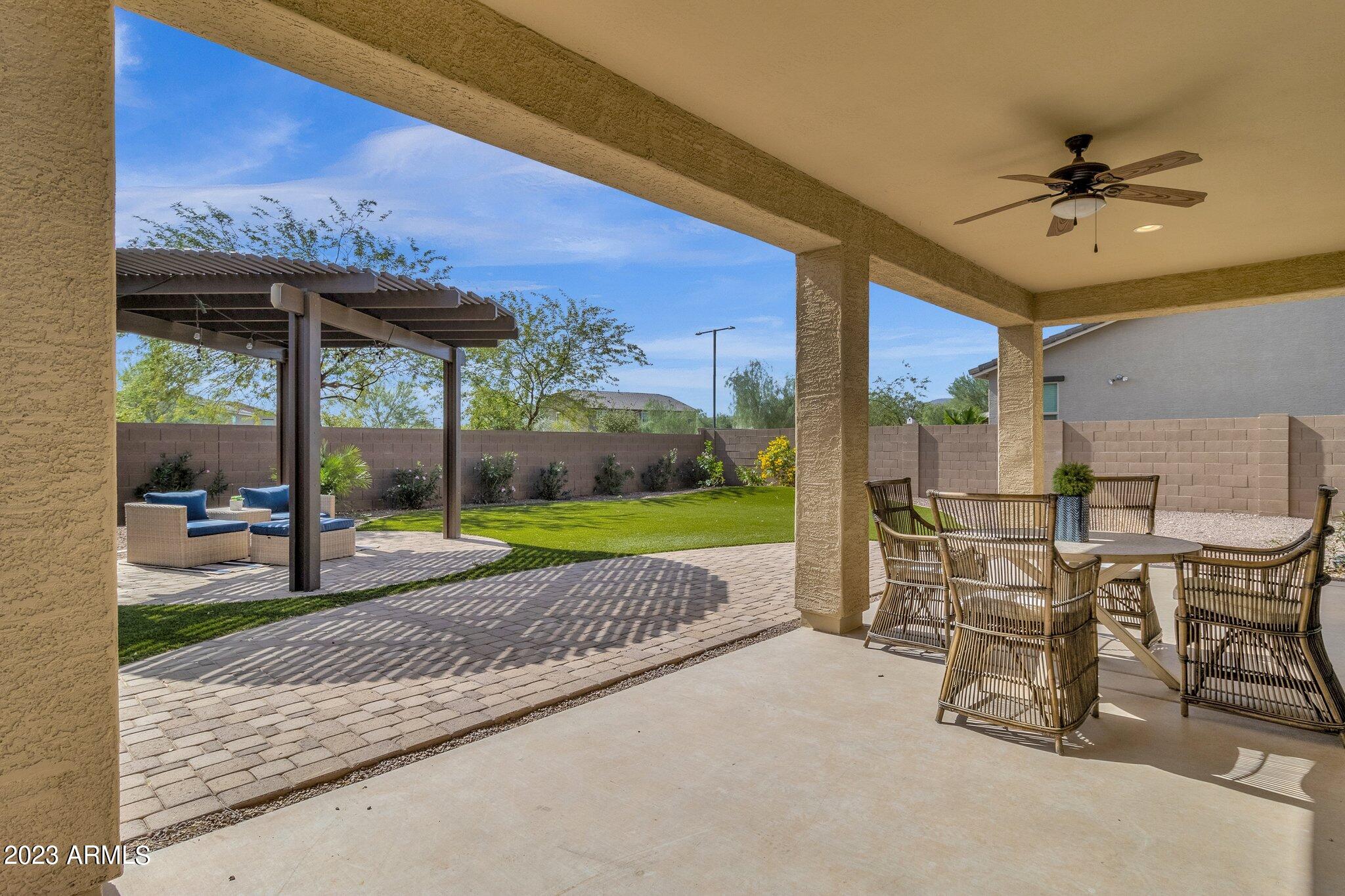 18849 W MESCAL Street