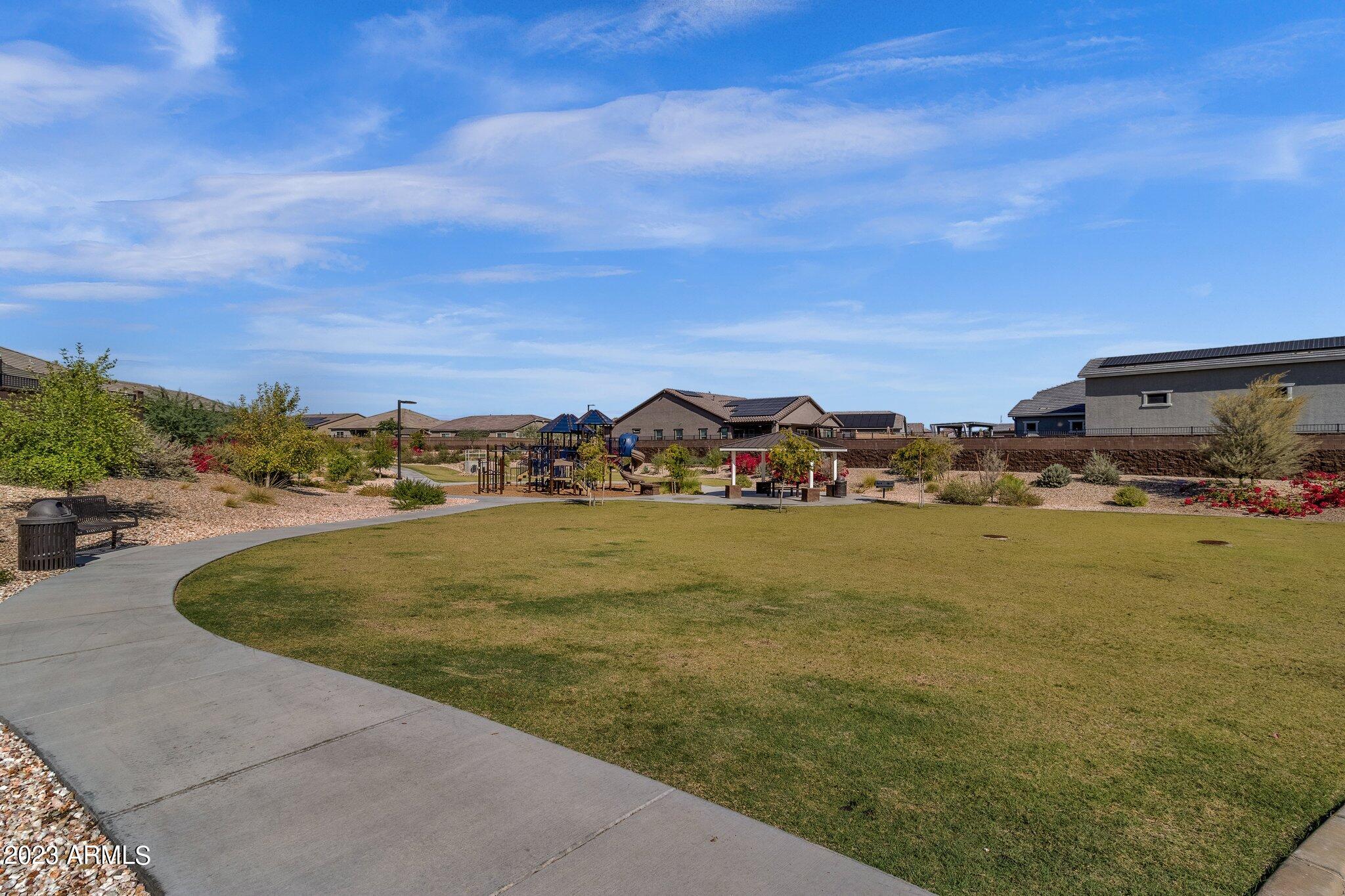 18849 W MESCAL Street