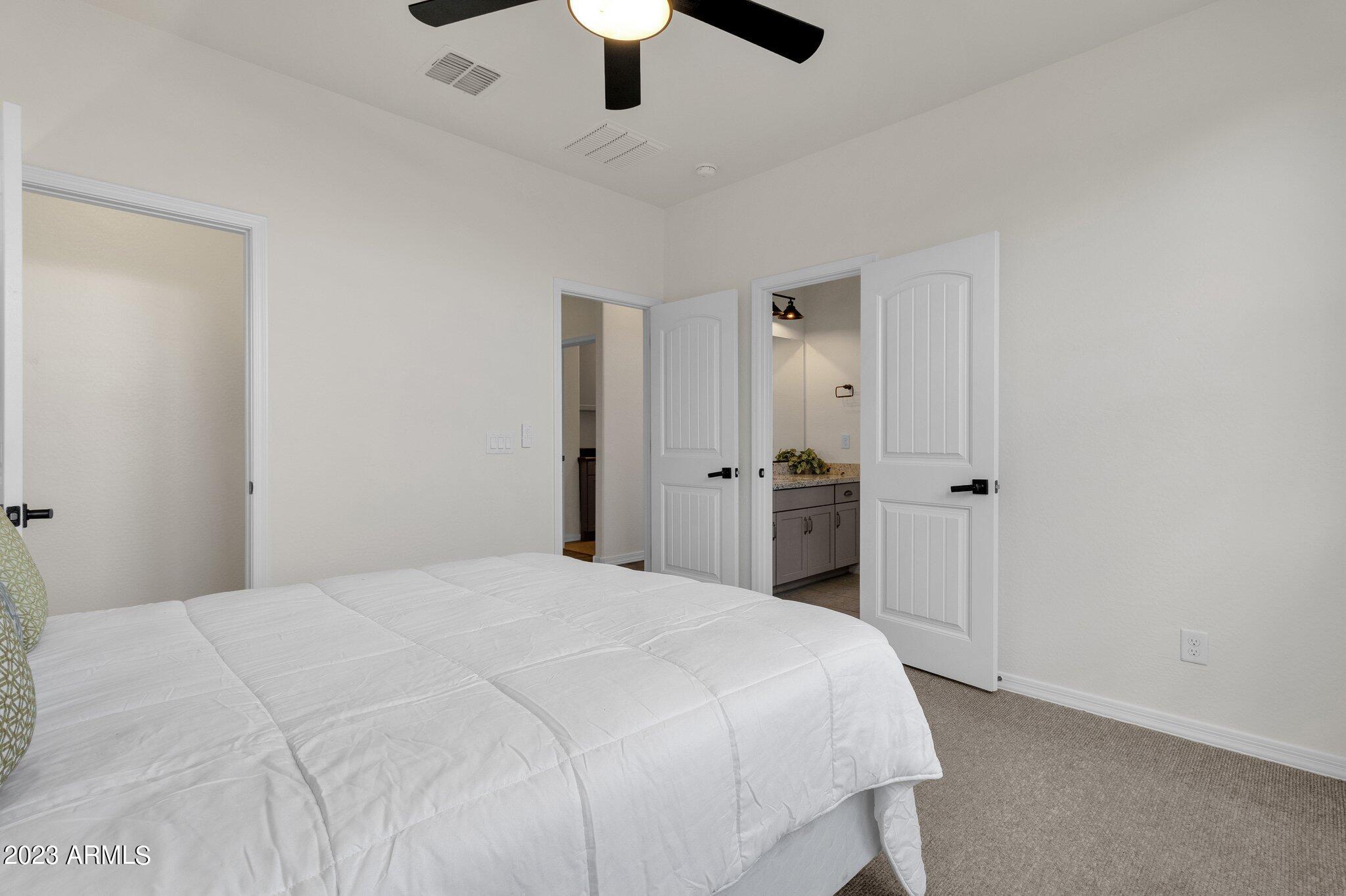 18849 W MESCAL Street