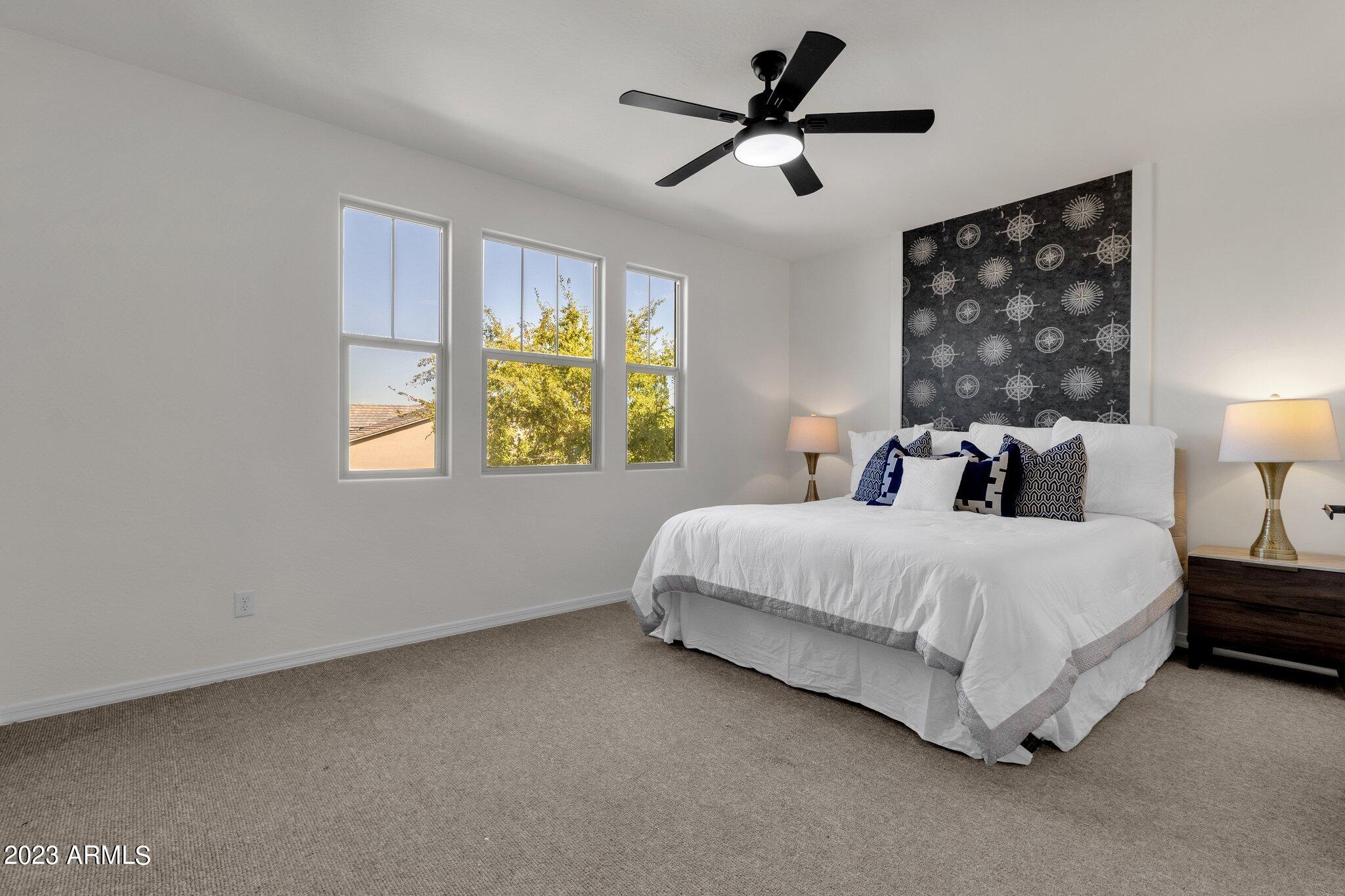 18849 W MESCAL Street