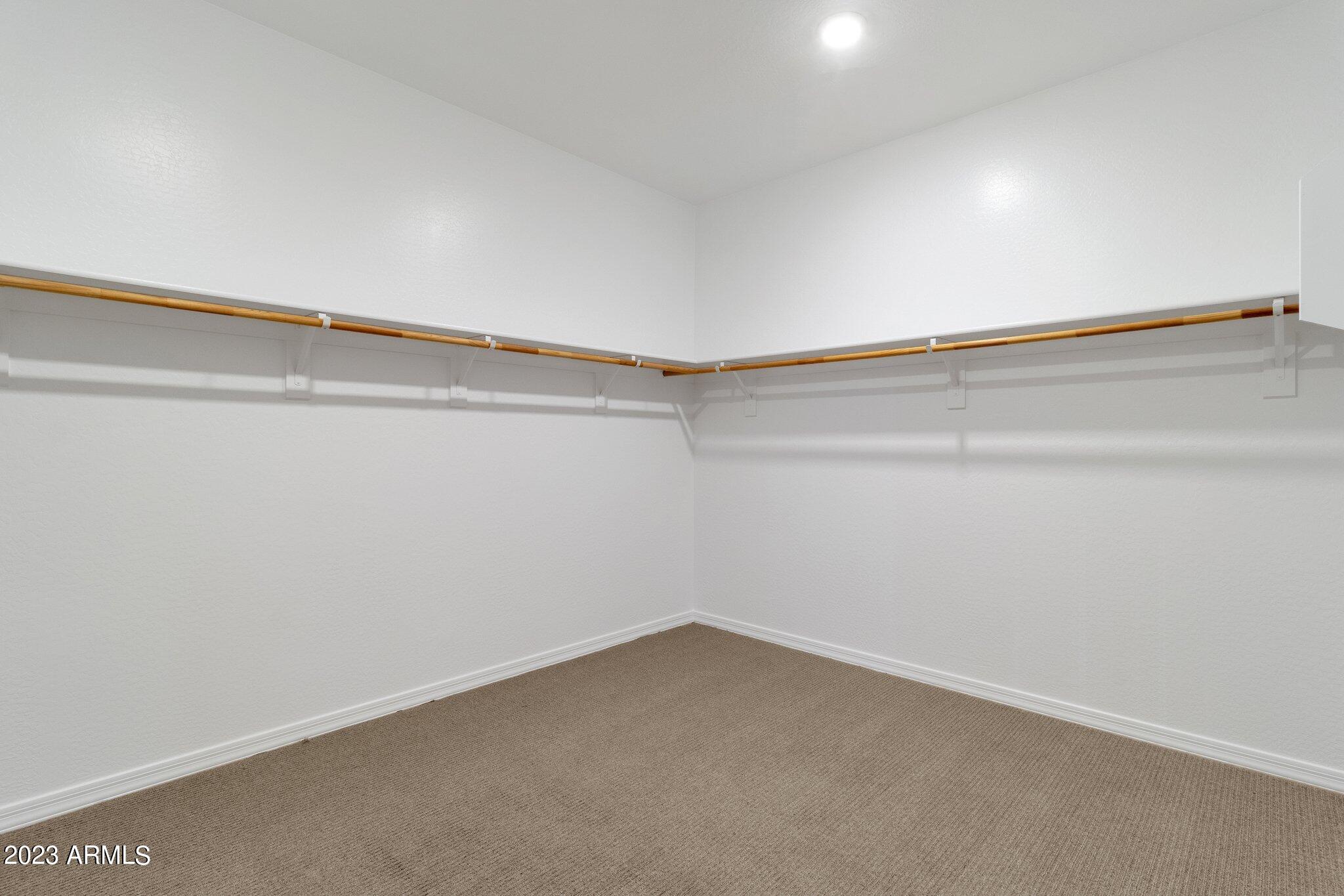 18849 W MESCAL Street