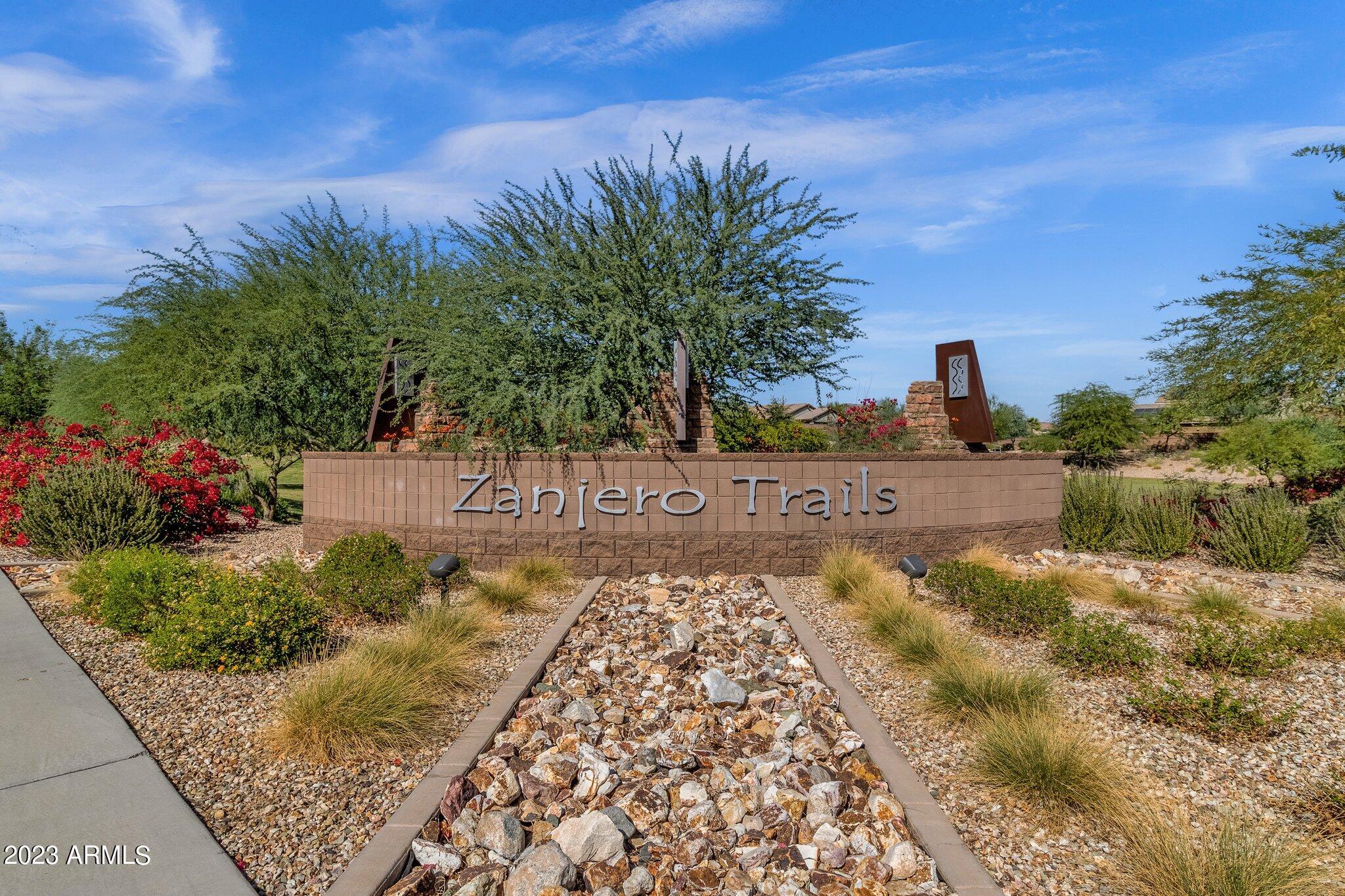 18849 W MESCAL Street