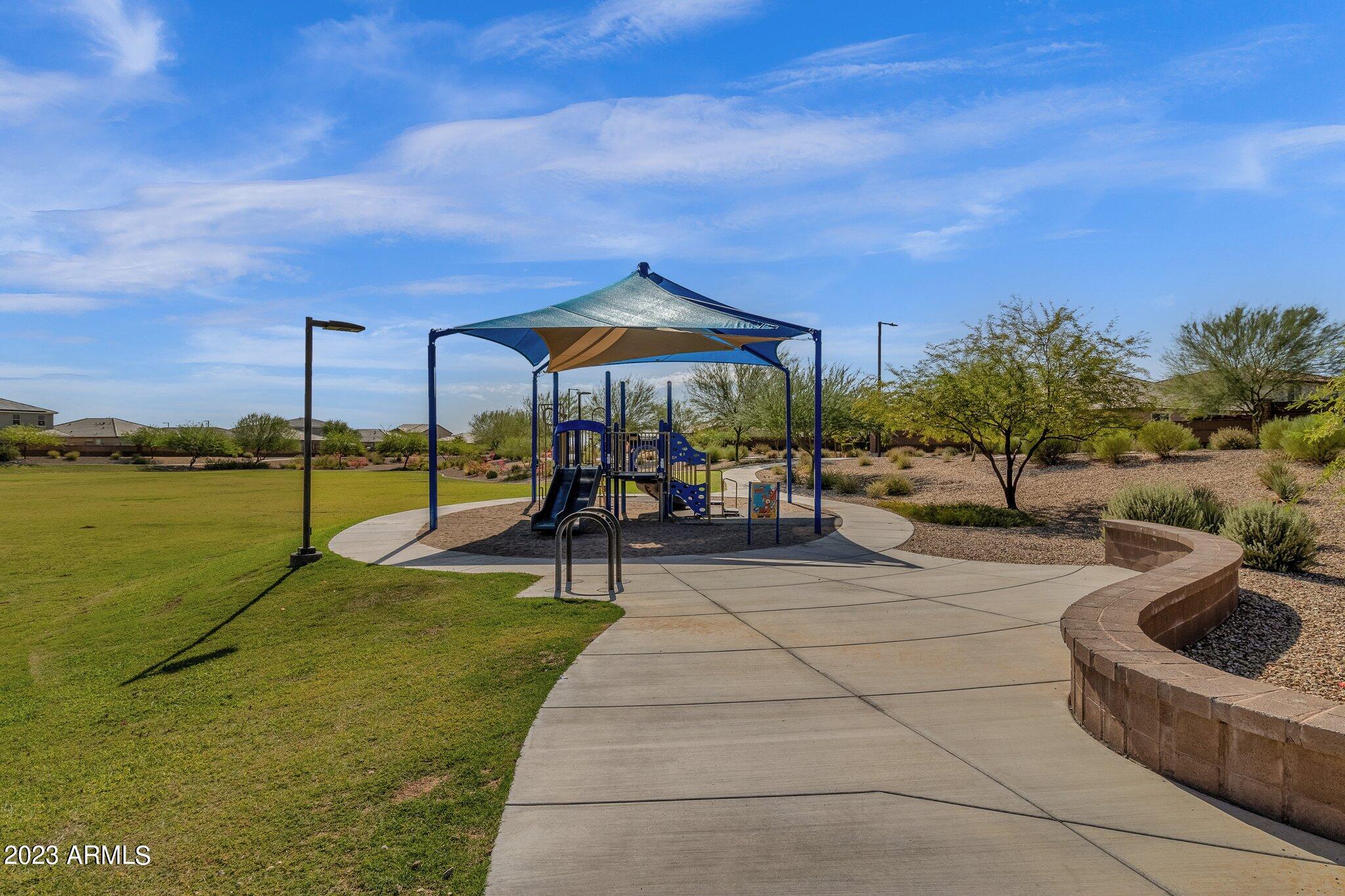 18849 W MESCAL Street