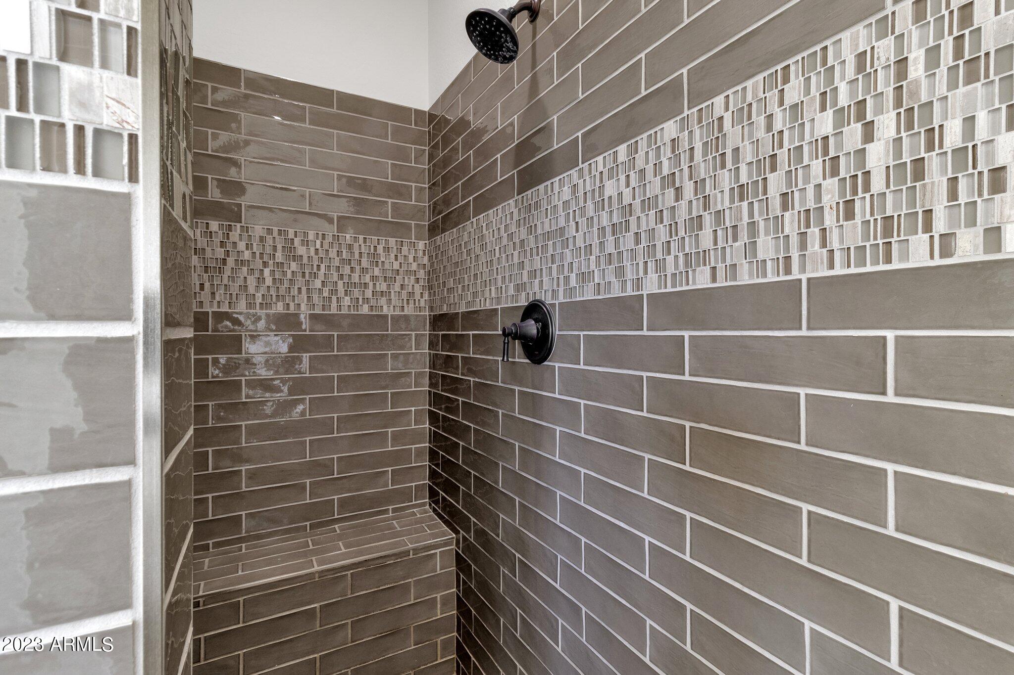 18849 W MESCAL Street