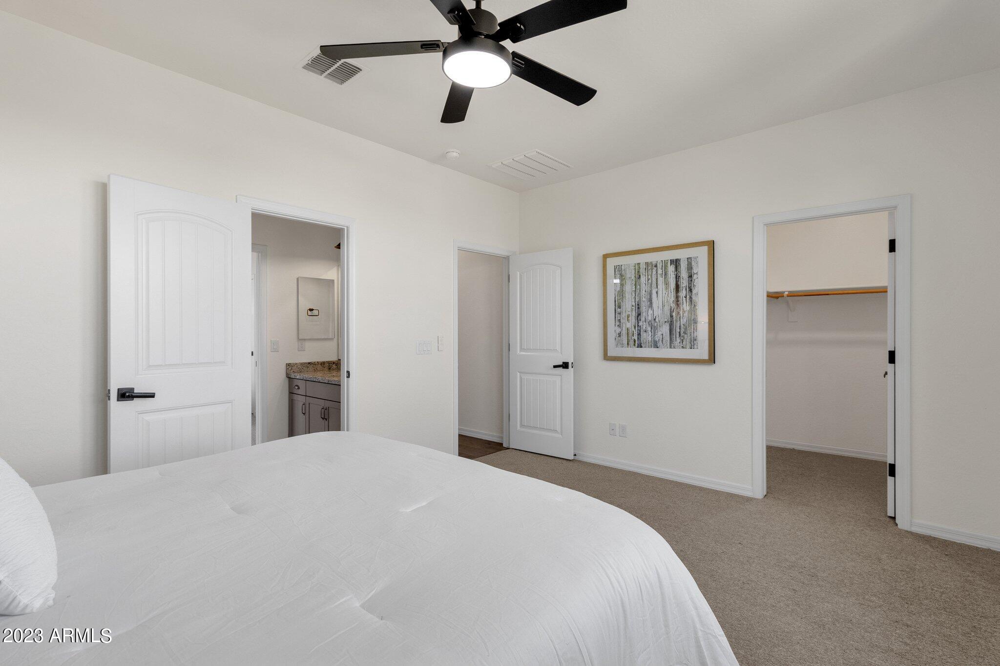 18849 W MESCAL Street