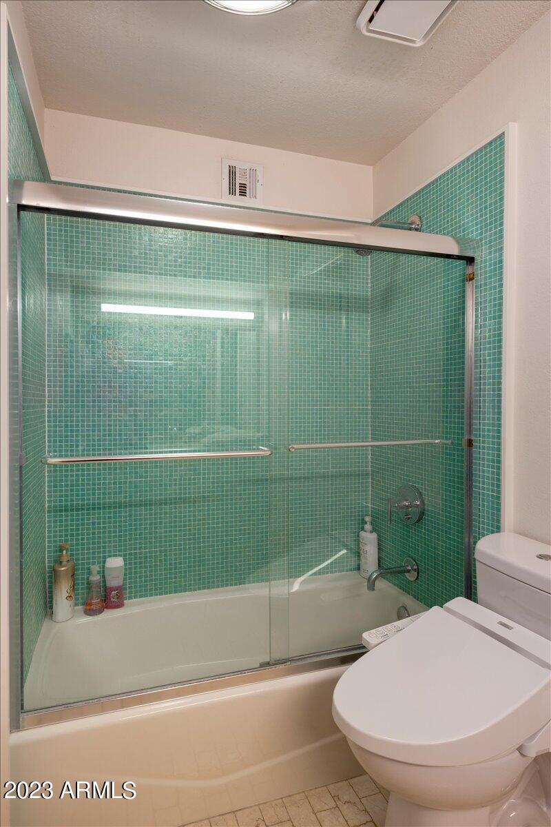 8327 E REDFIELD Road