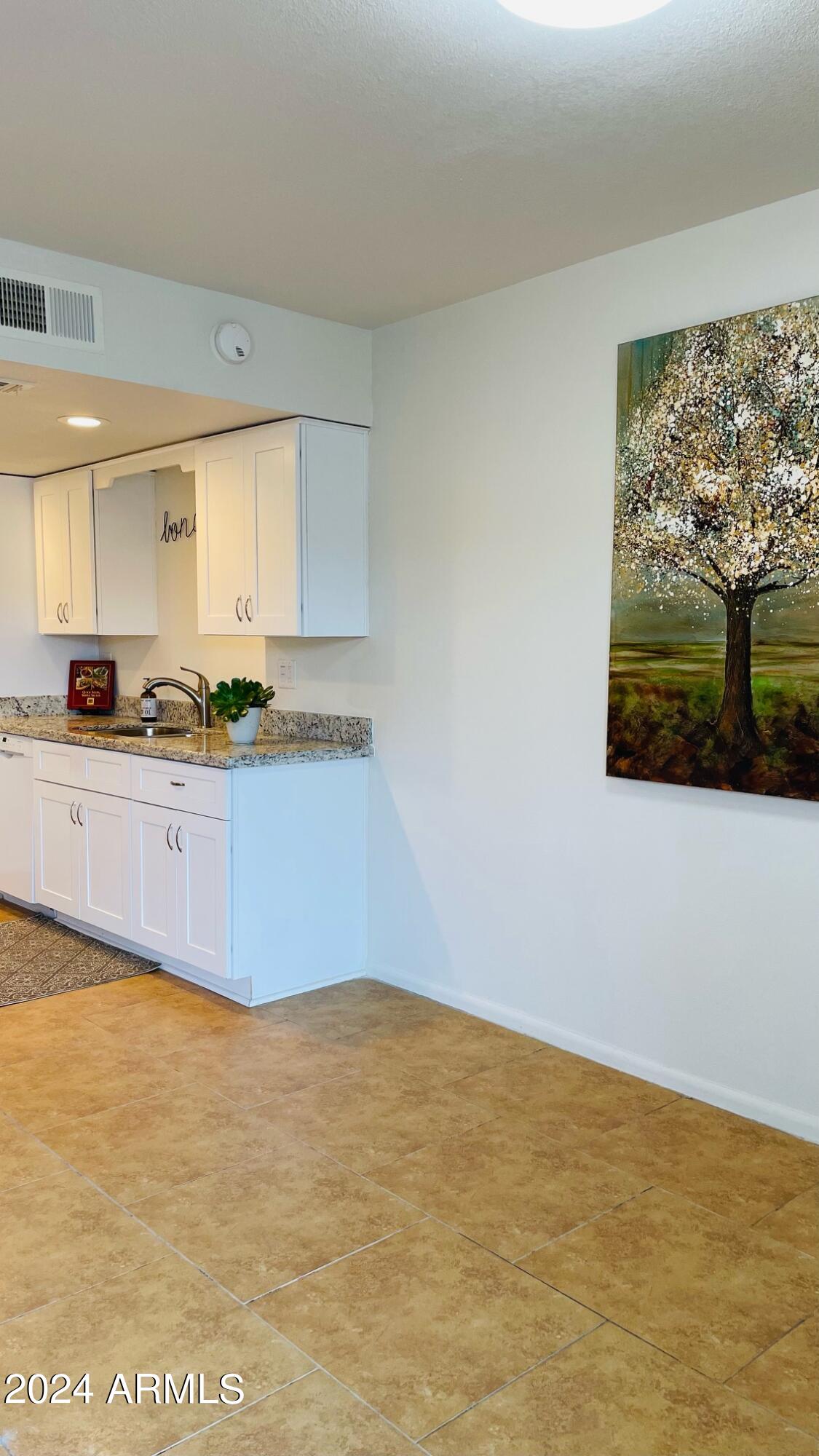3810 N MARYVALE Parkway Unit: 1068