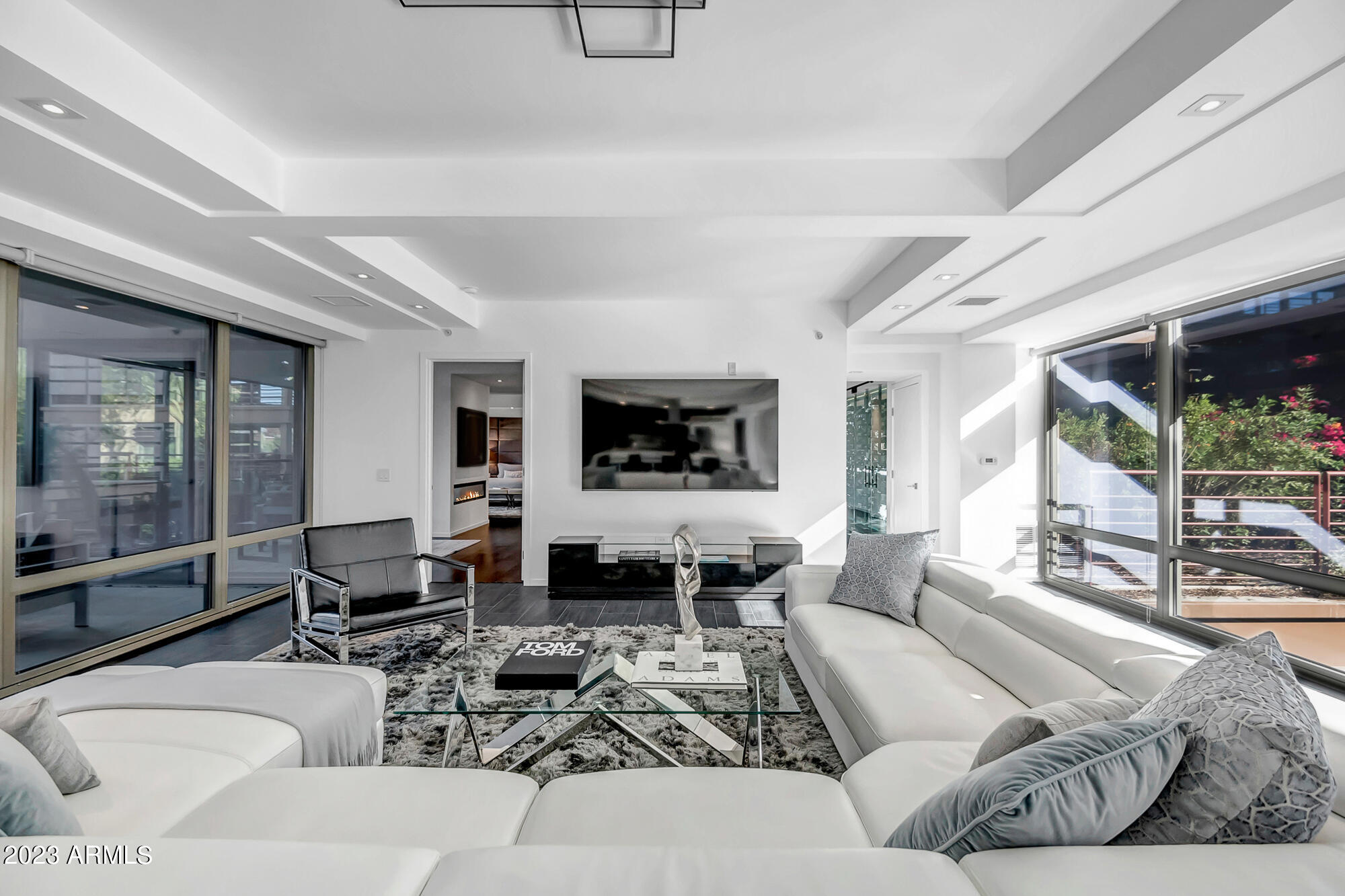 7167 E RANCHO VISTA Drive Unit: 3014