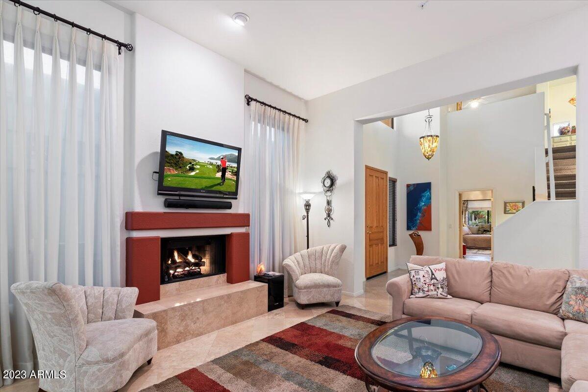 8100 E CAMELBACK Road Unit: 101