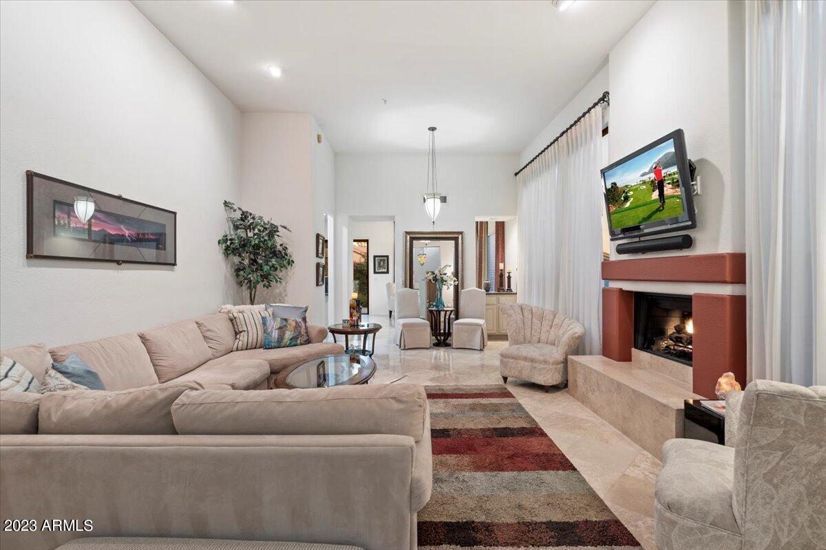 8100 E CAMELBACK Road Unit: 101