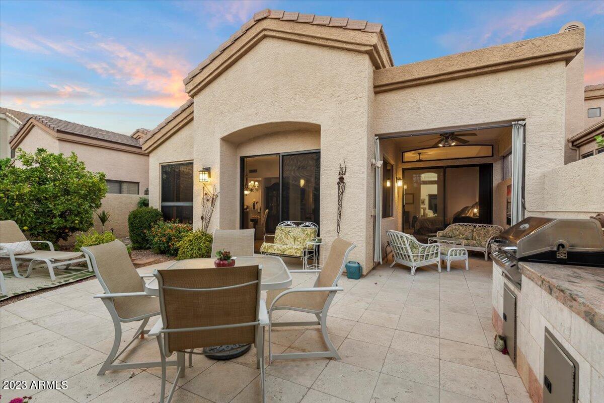 8100 E CAMELBACK Road Unit: 101