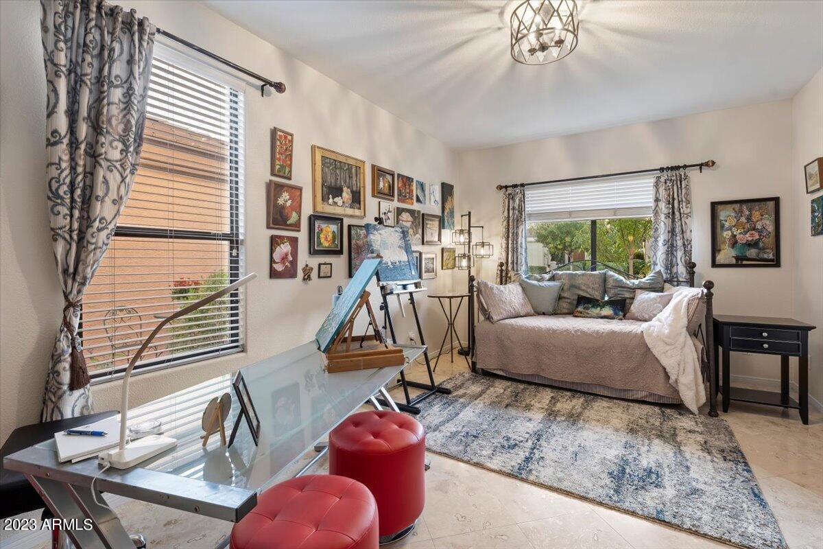 8100 E CAMELBACK Road Unit: 101