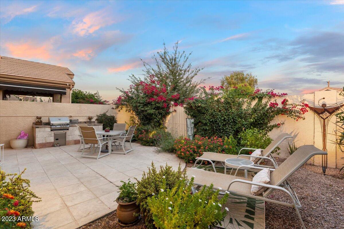 8100 E CAMELBACK Road Unit: 101