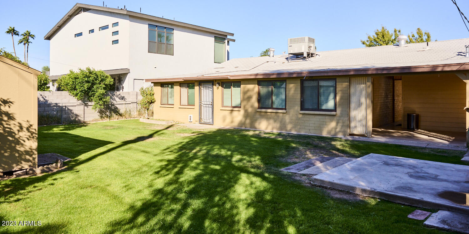 4537 E MONTECITO Avenue
