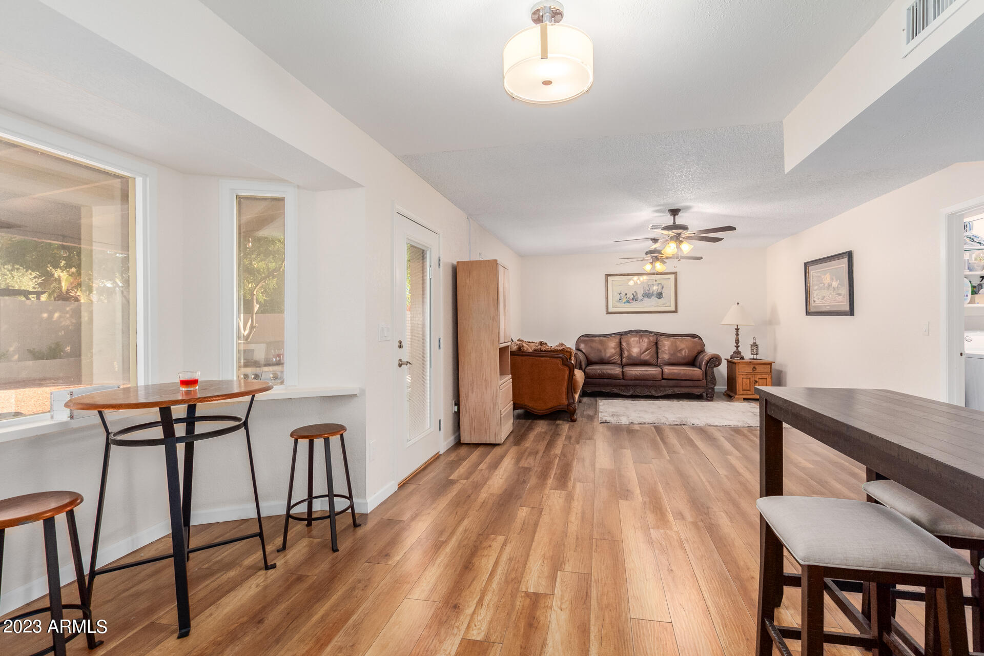 4524 E VOLTAIRE Avenue