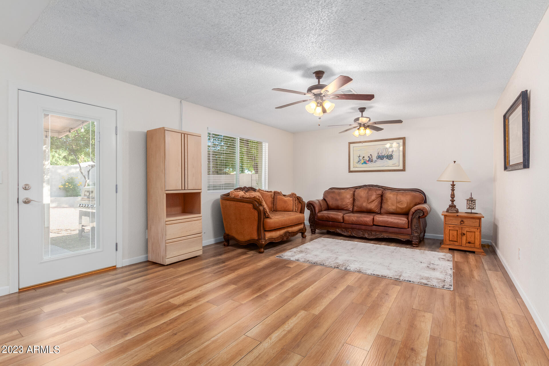 4524 E VOLTAIRE Avenue