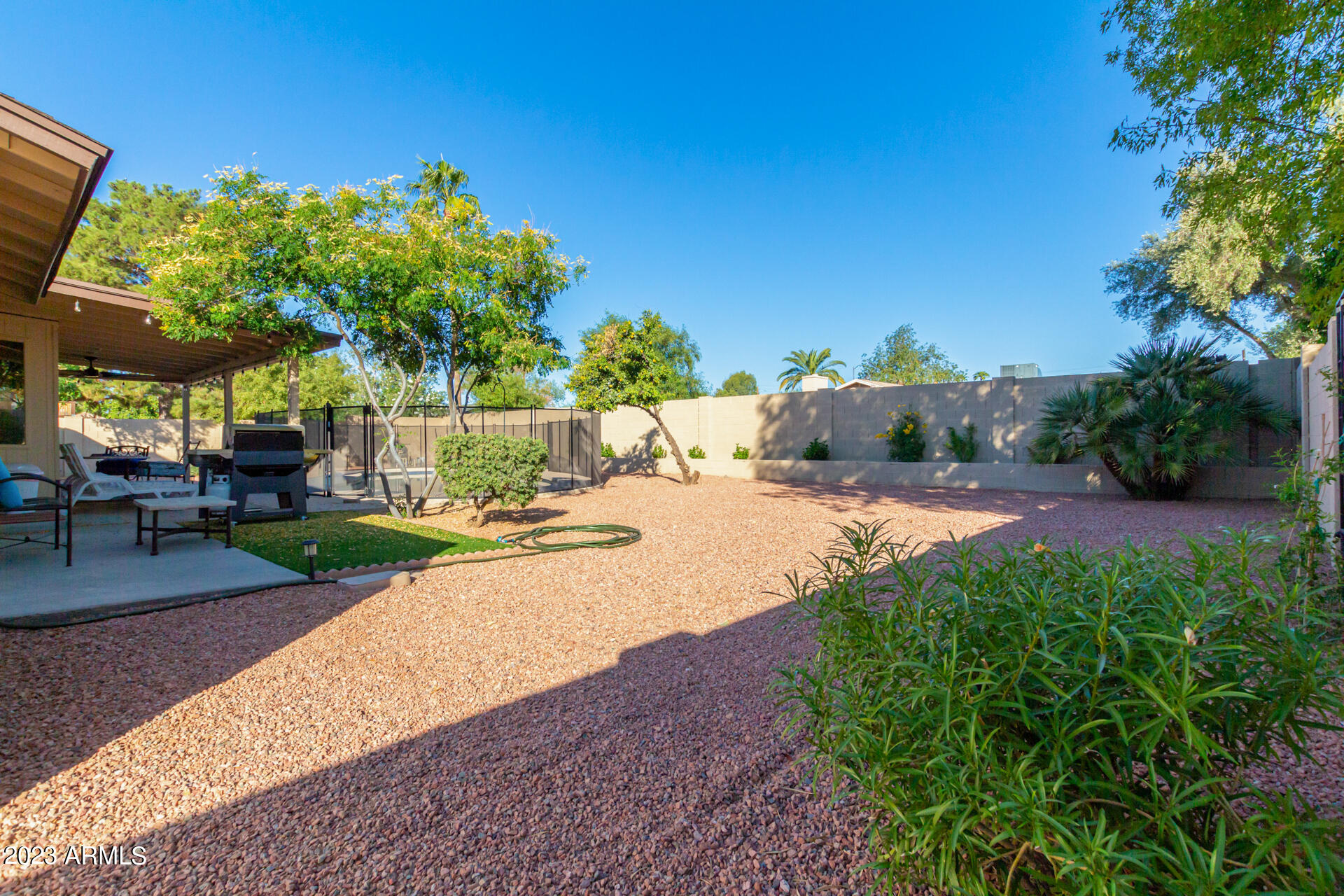 4524 E VOLTAIRE Avenue