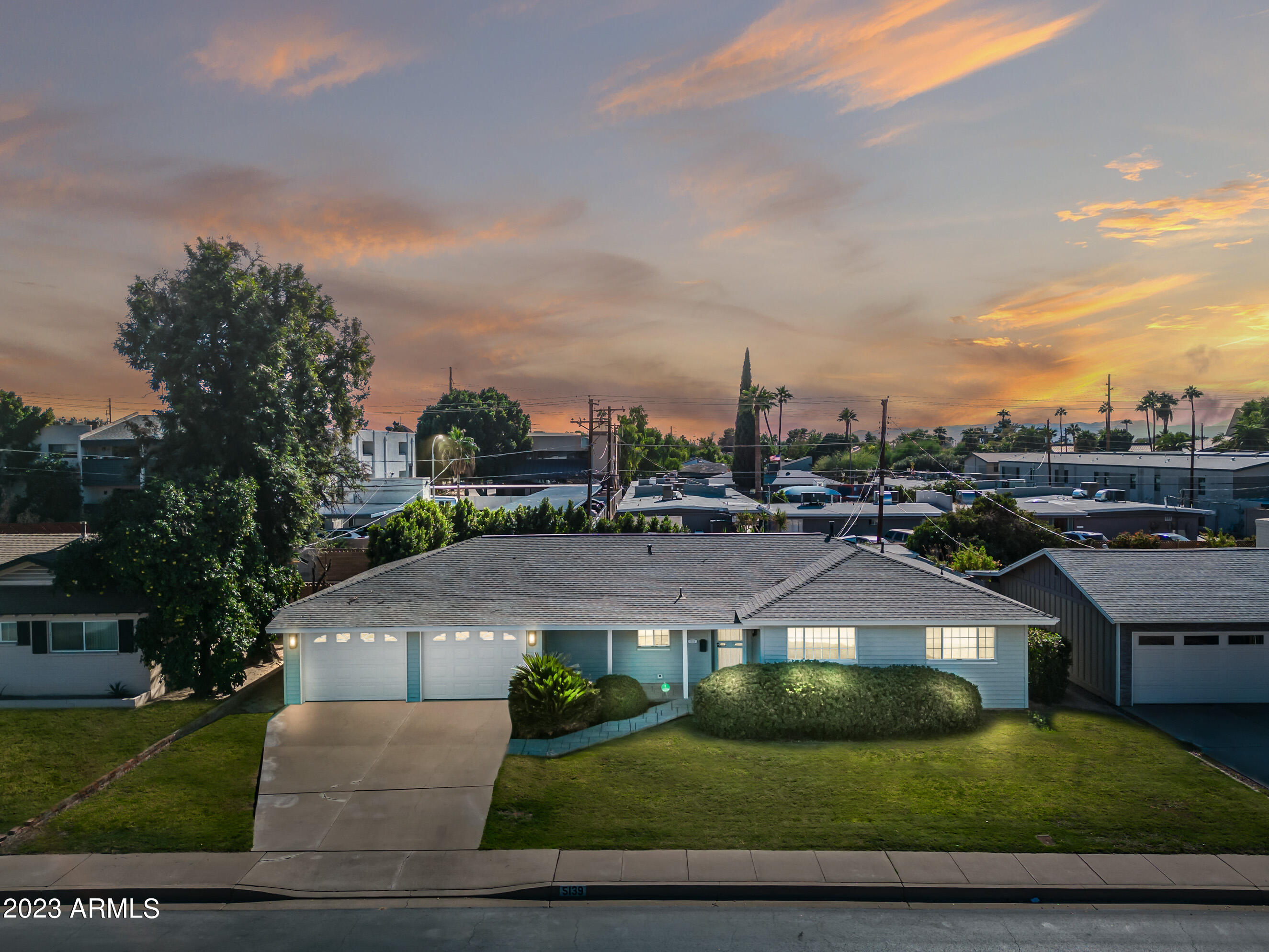 5139 E VERDE Lane