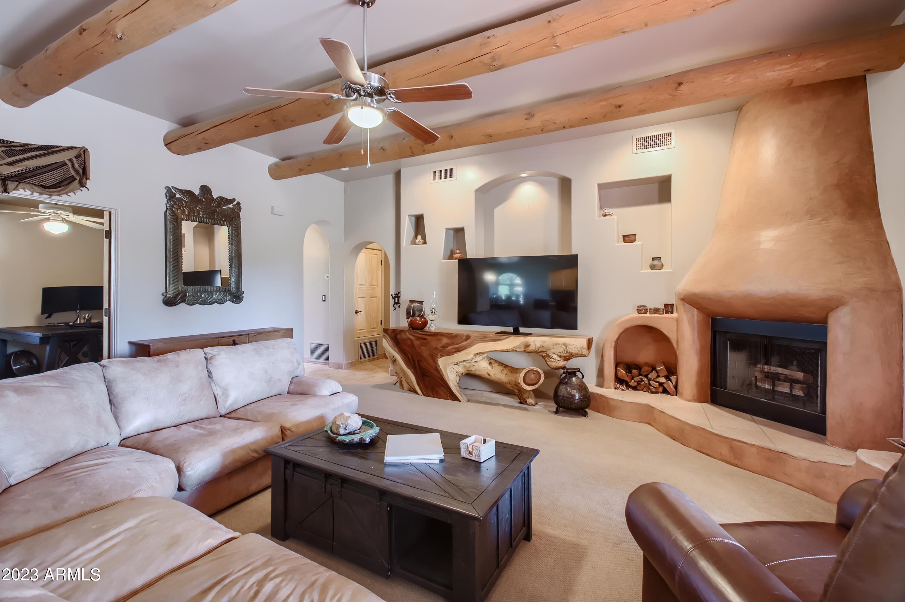 6437 E LONESOME Trail