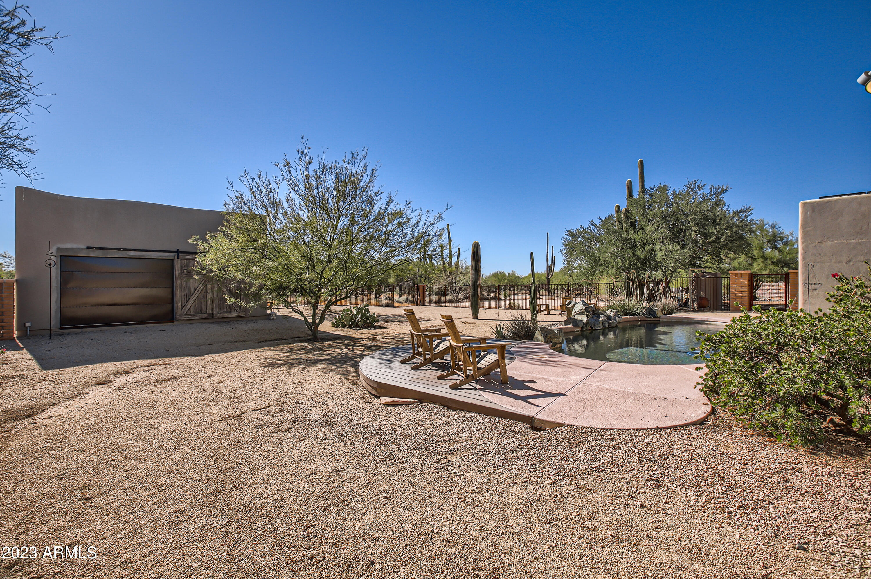 6437 E LONESOME Trail