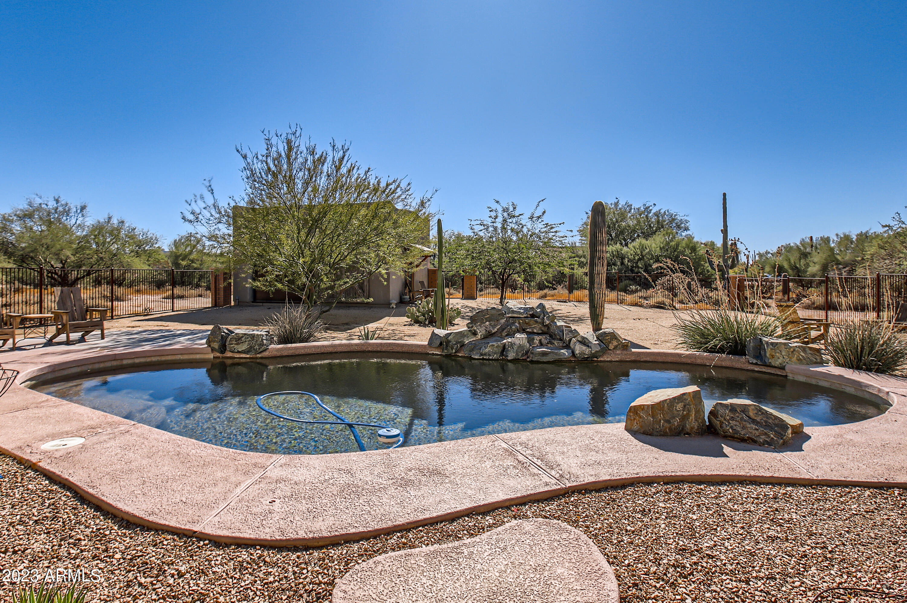 6437 E LONESOME Trail