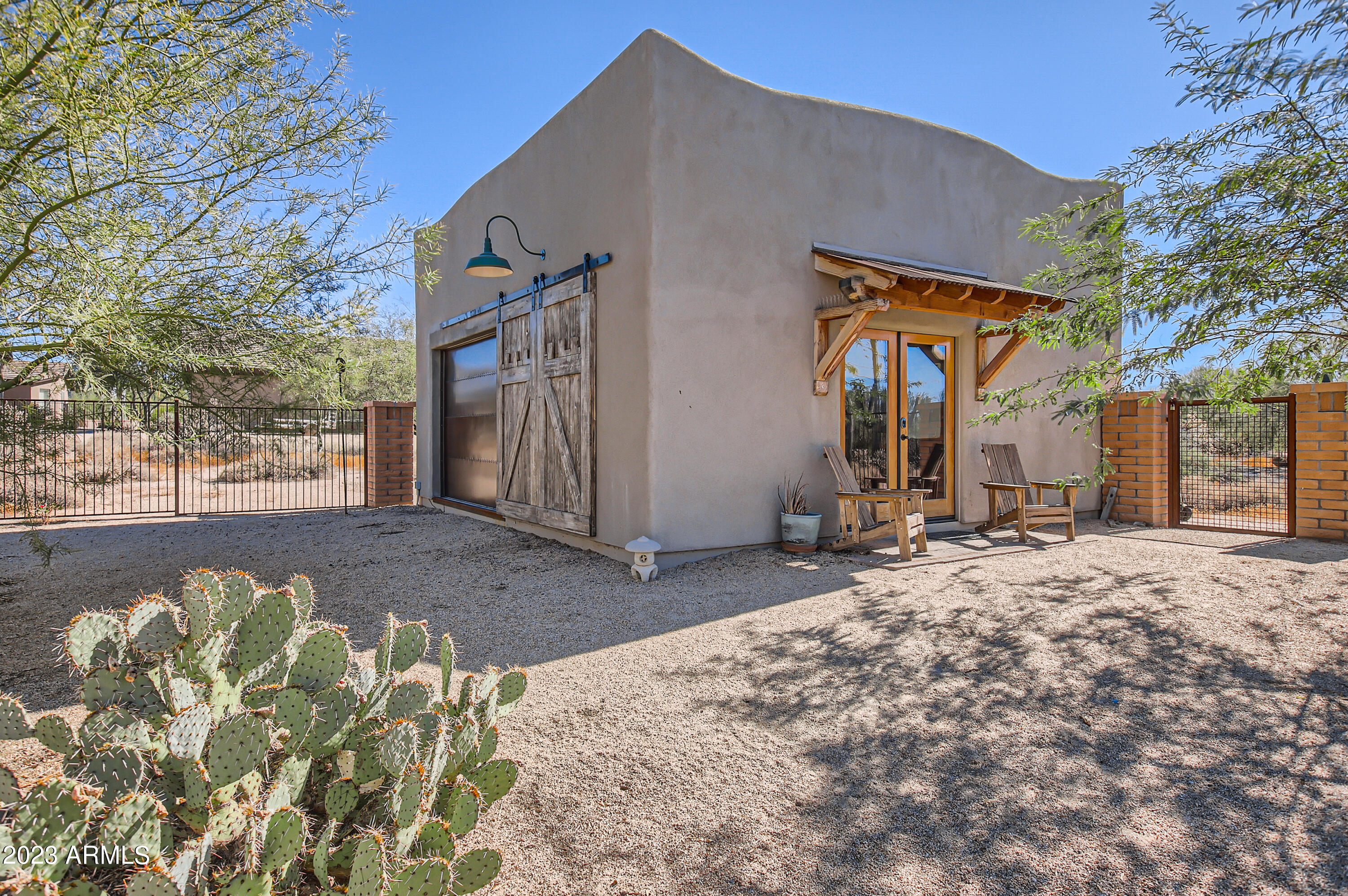 6437 E LONESOME Trail