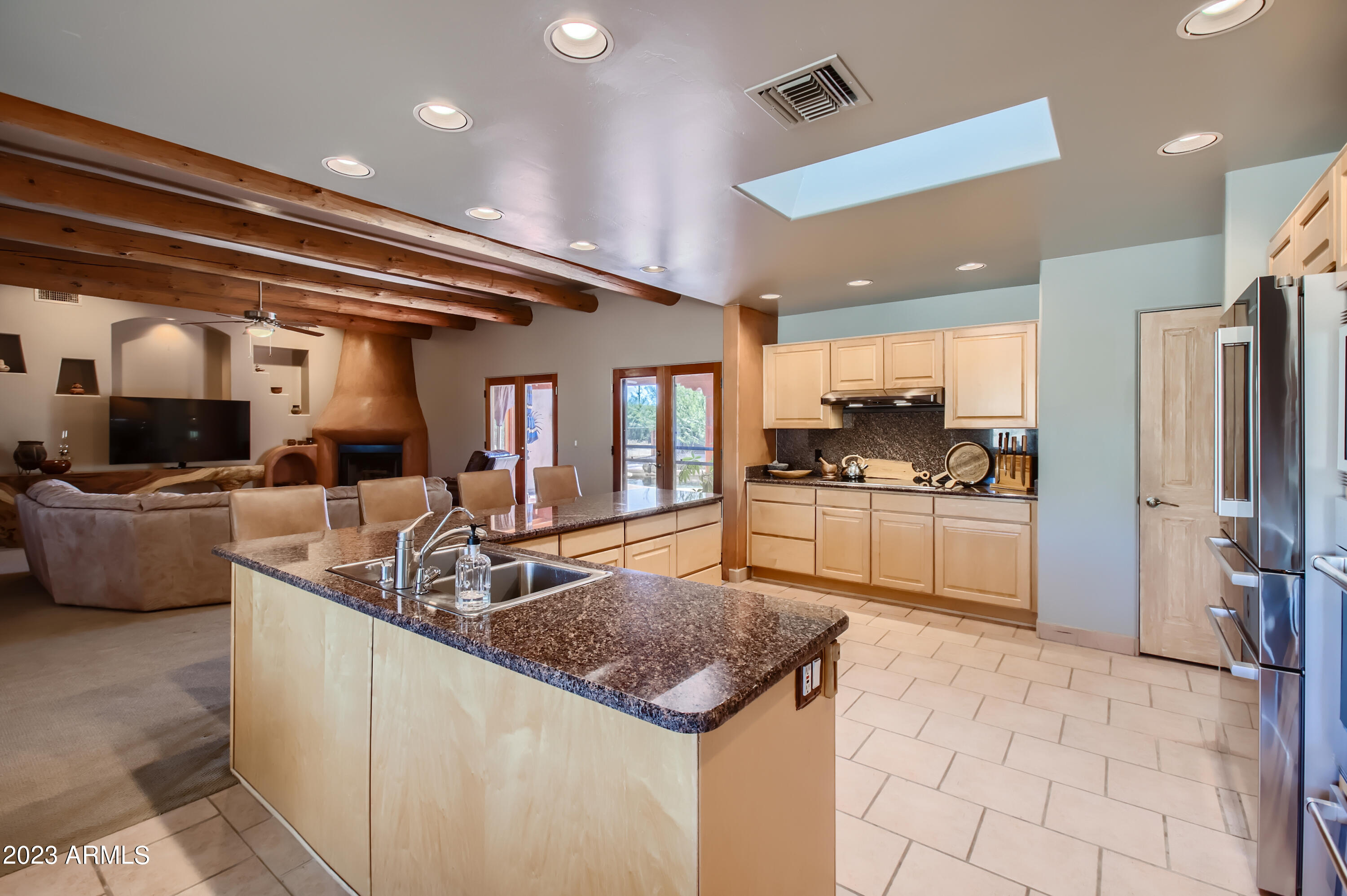 6437 E LONESOME Trail