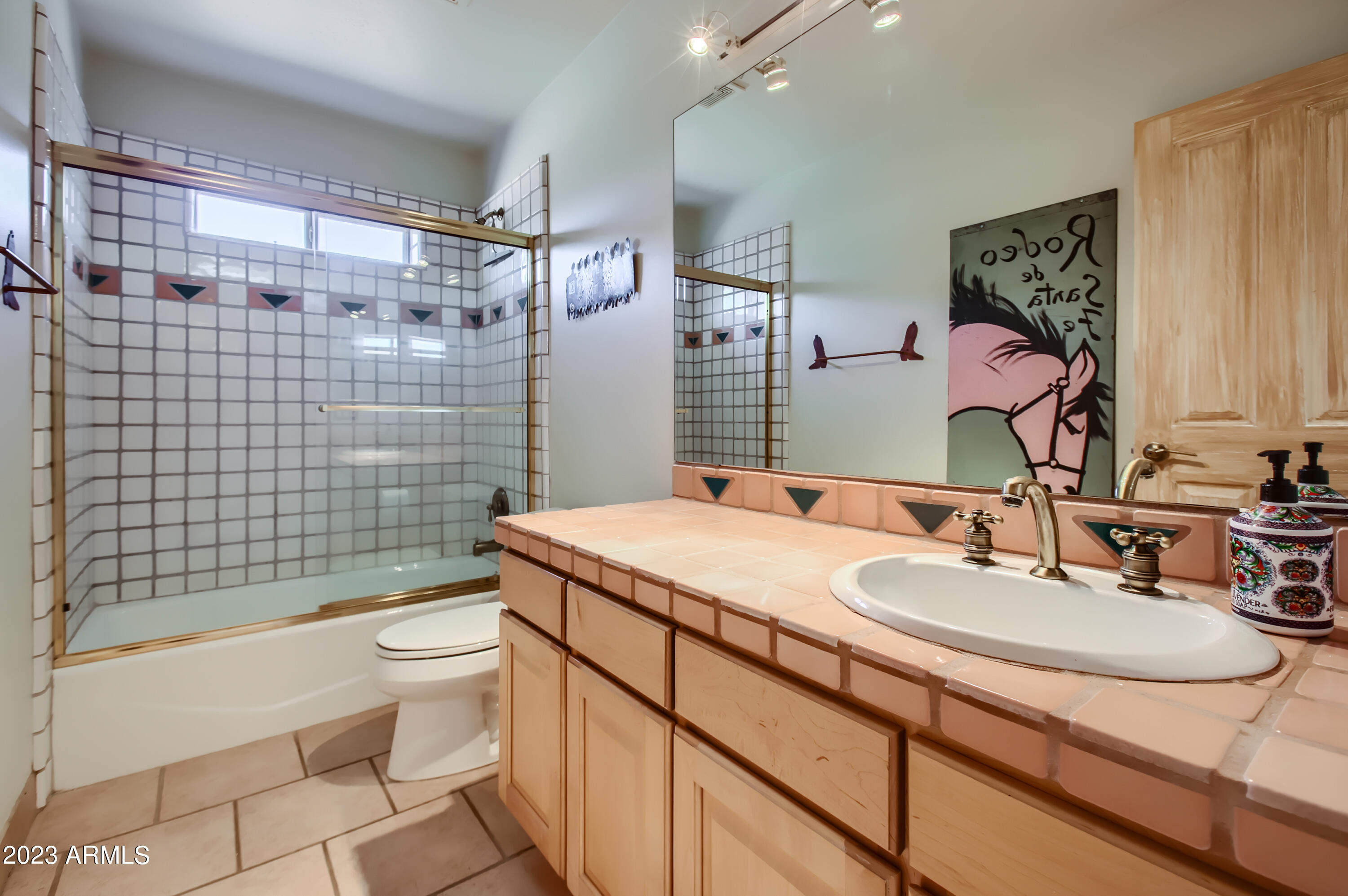 6437 E LONESOME Trail