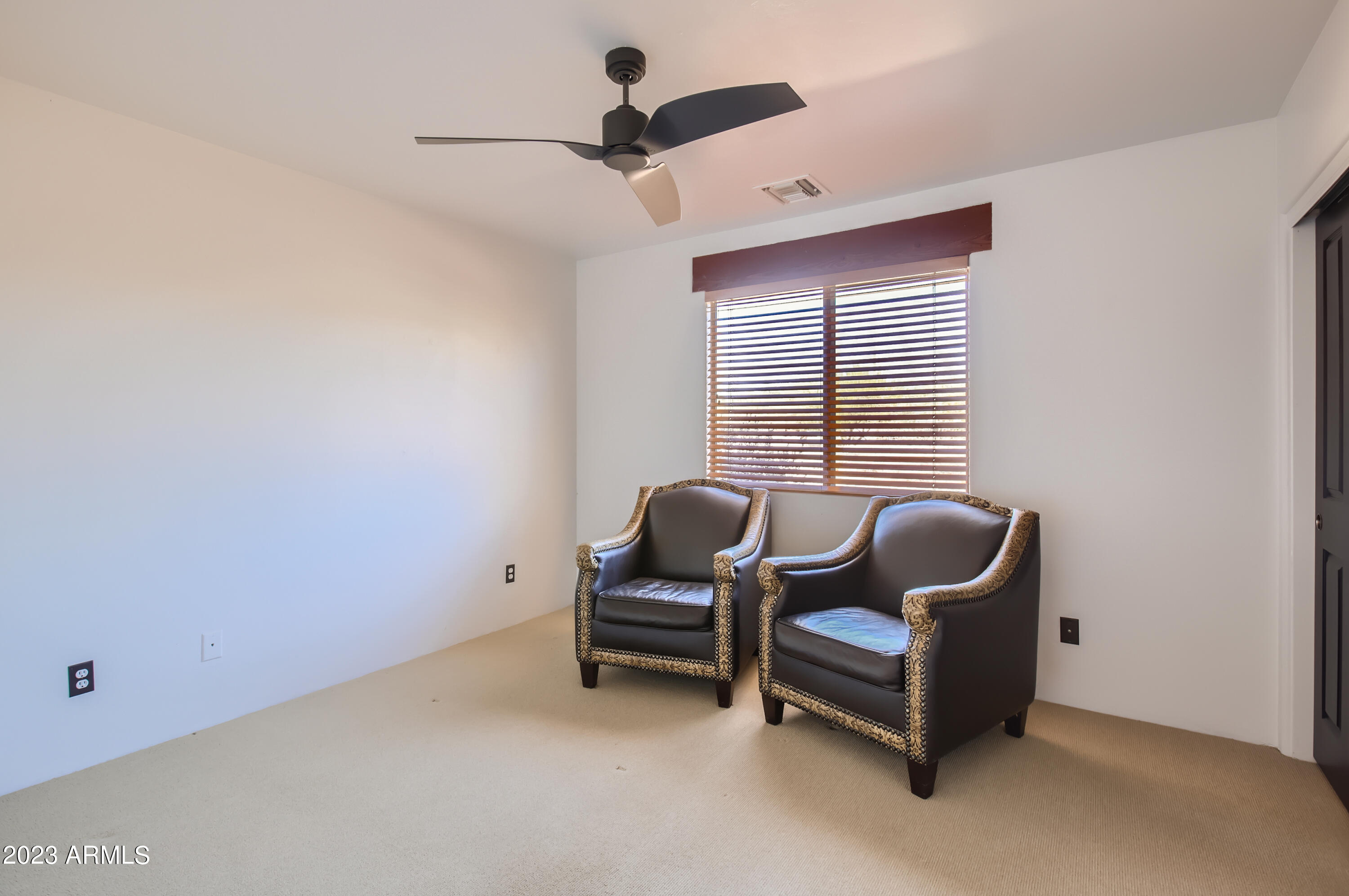 6437 E LONESOME Trail