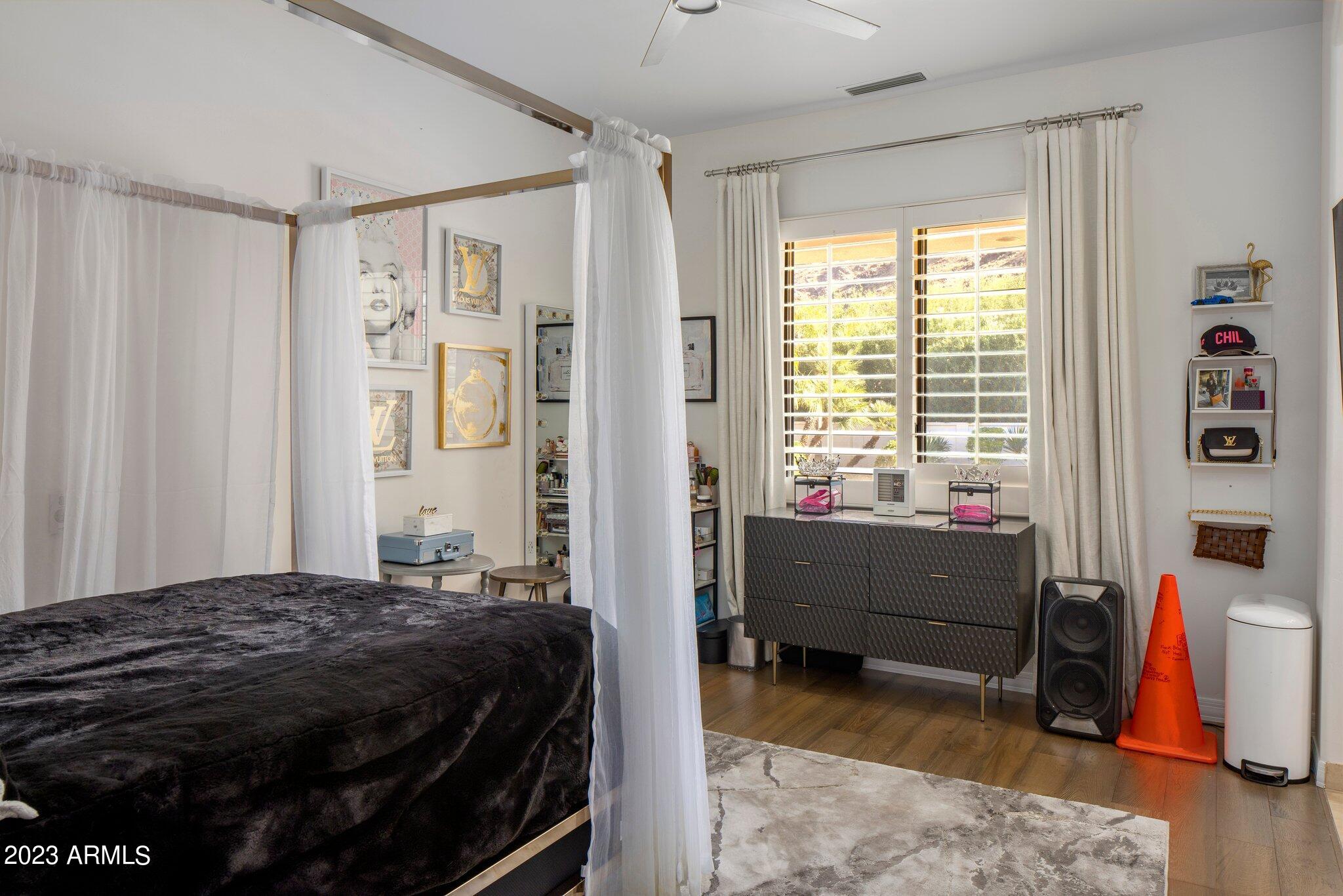 5441 E MOCKINGBIRD Lane