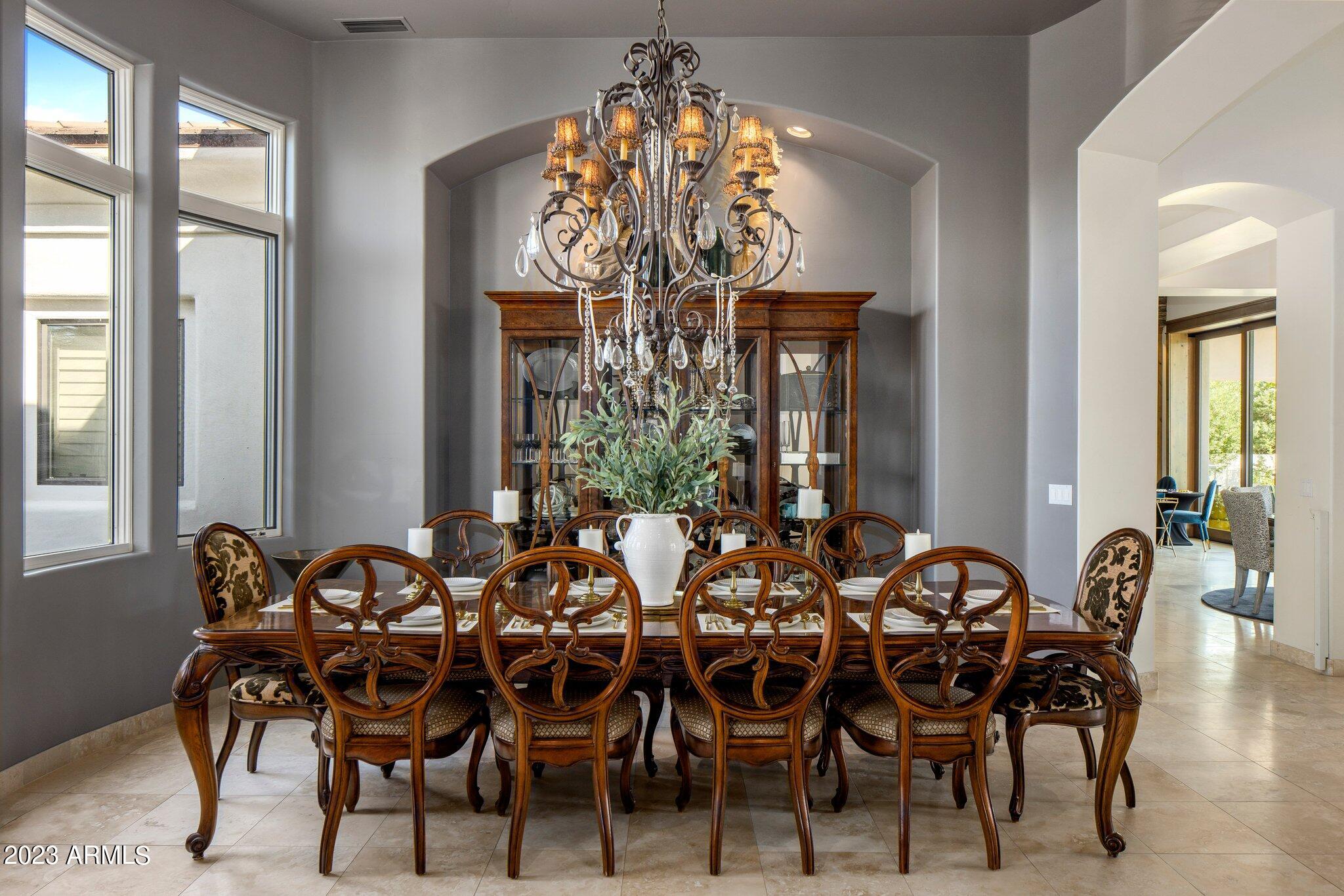 5441 E MOCKINGBIRD Lane