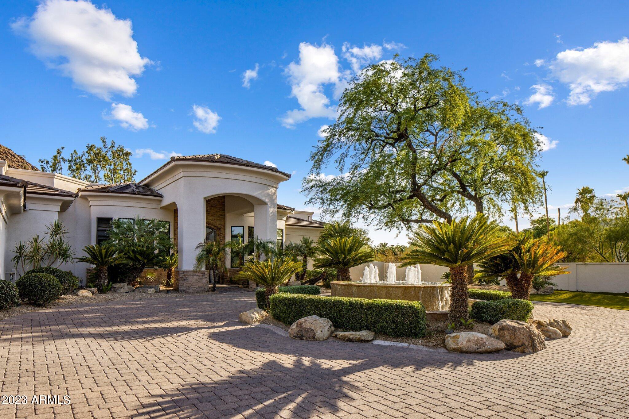 5441 E MOCKINGBIRD Lane