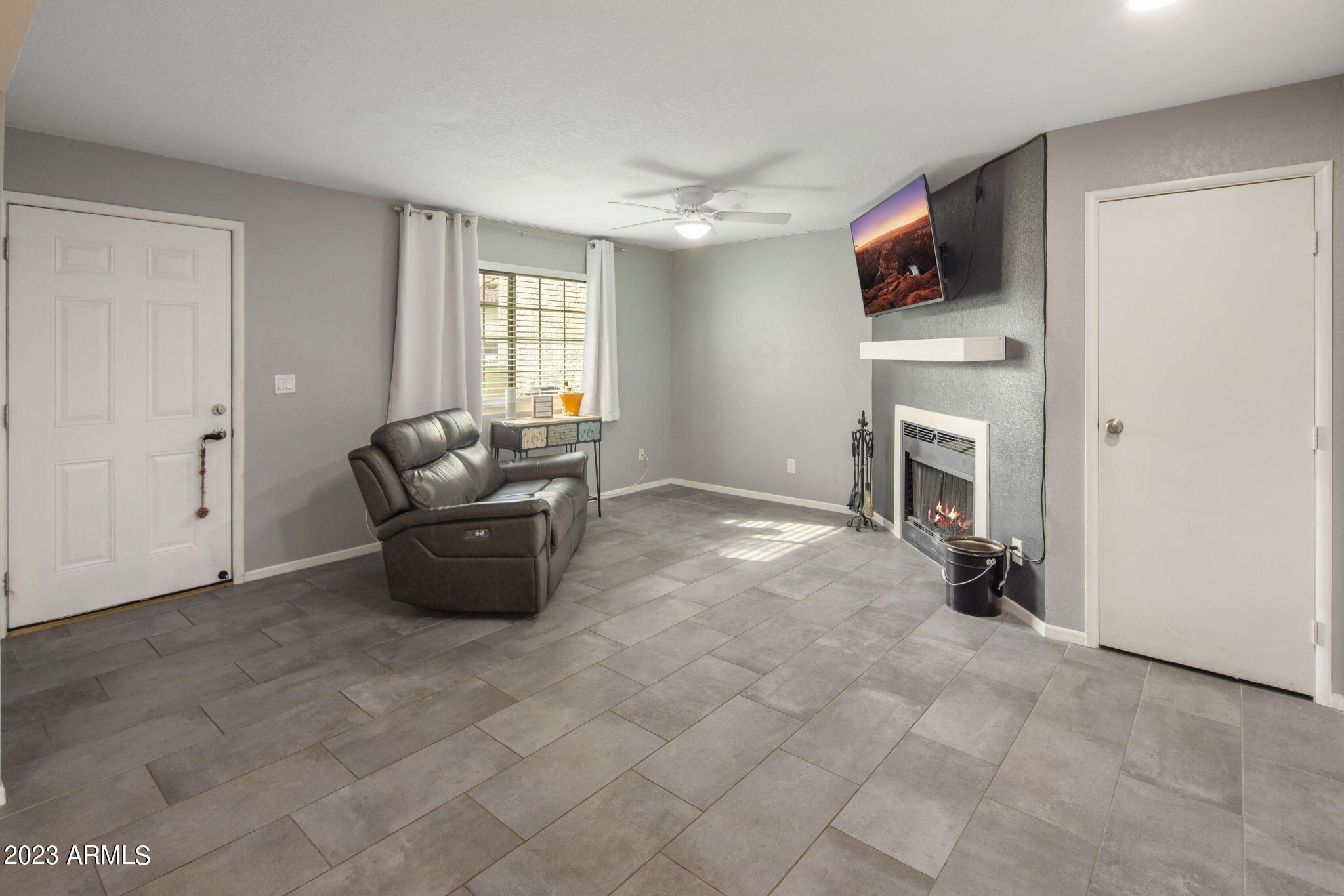 2020 W UNION HILLS Drive Unit: 111