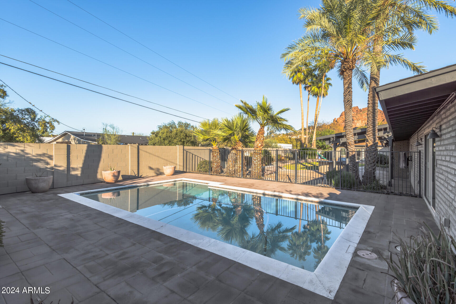 4316 E STANFORD Drive