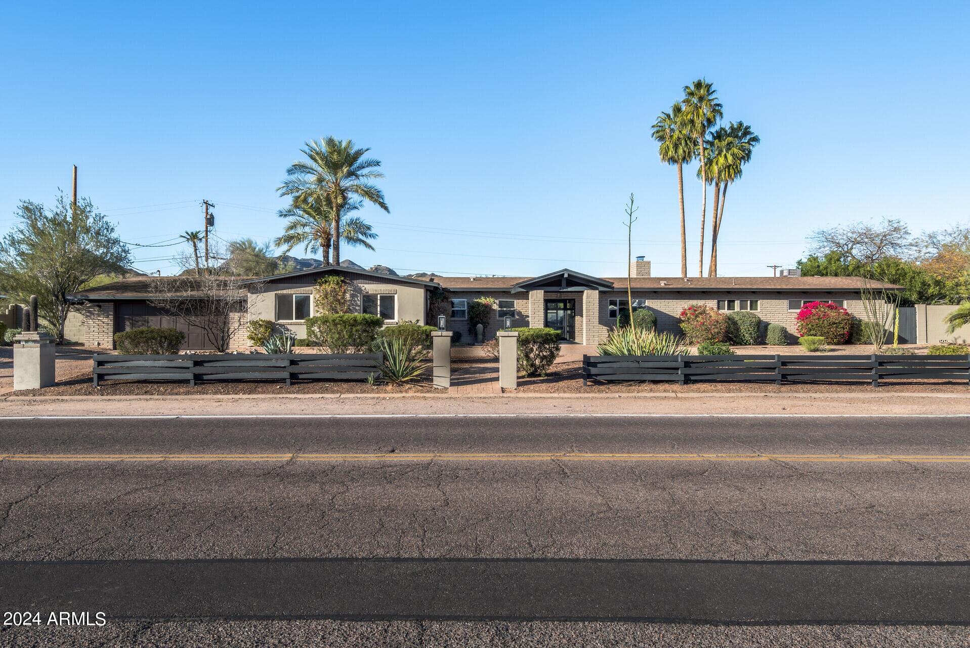 4316 E STANFORD Drive