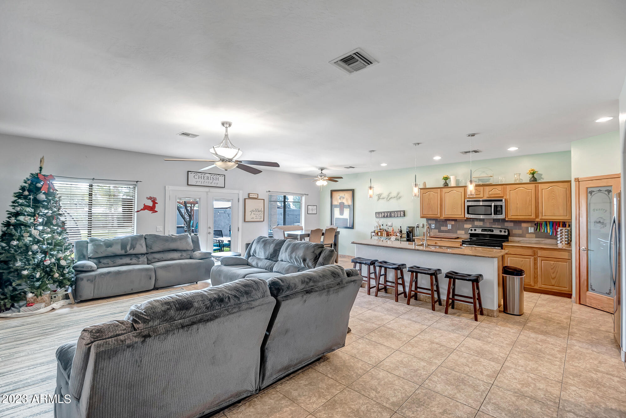 2917 E CAMPO BELLO Drive