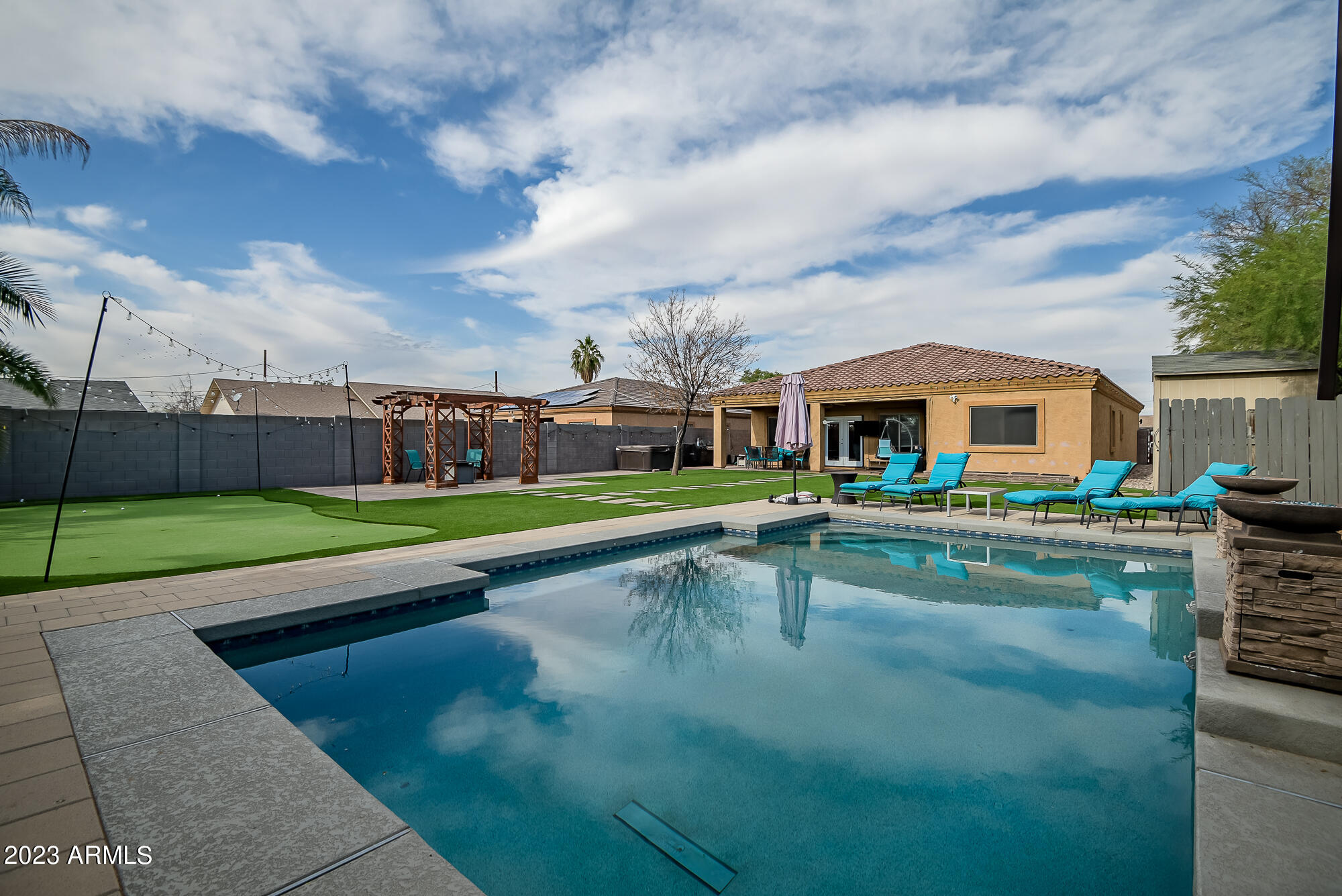 2917 E CAMPO BELLO Drive