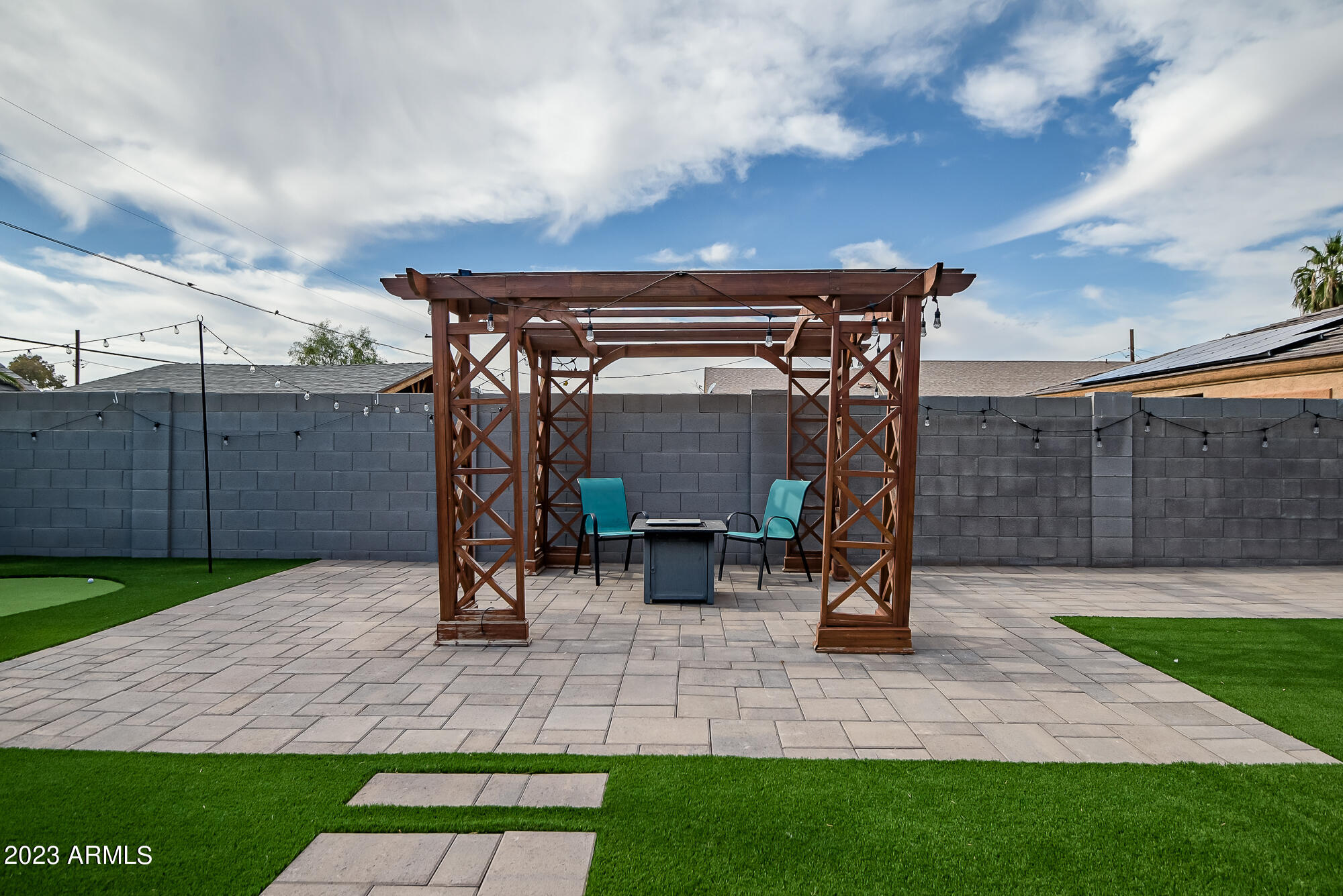 2917 E CAMPO BELLO Drive
