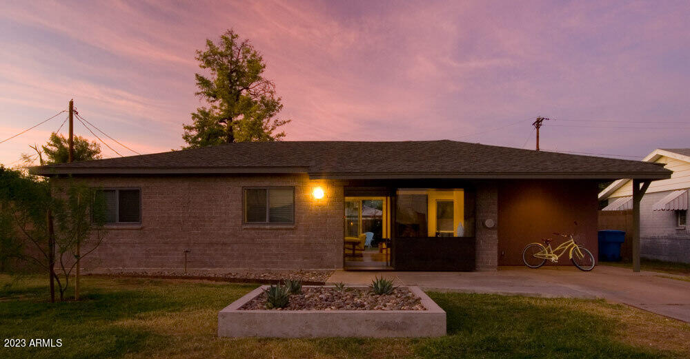 2430 E HAZELWOOD Street