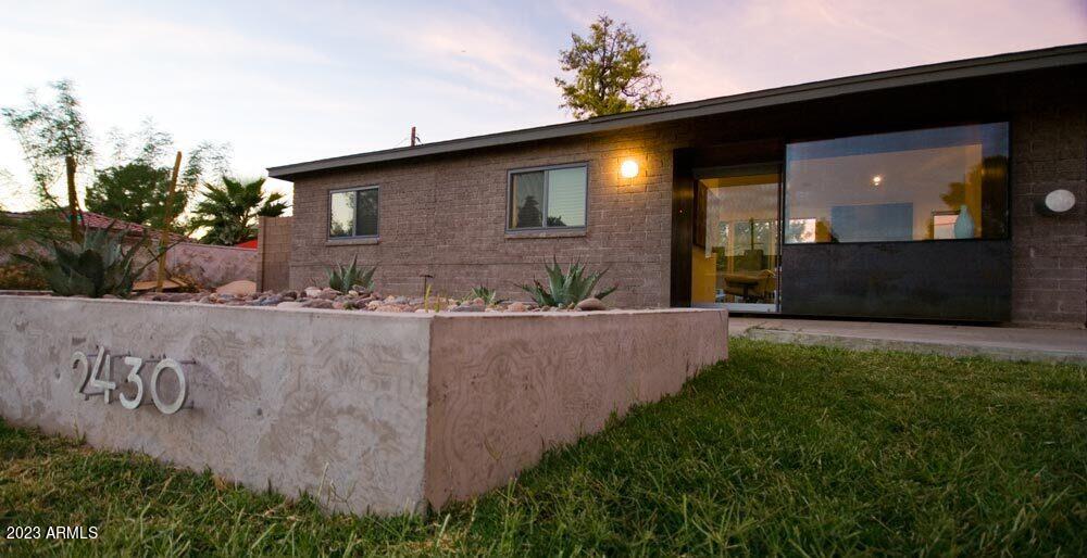 2430 E HAZELWOOD Street