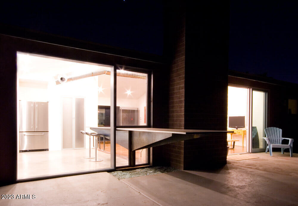 2430 E HAZELWOOD Street