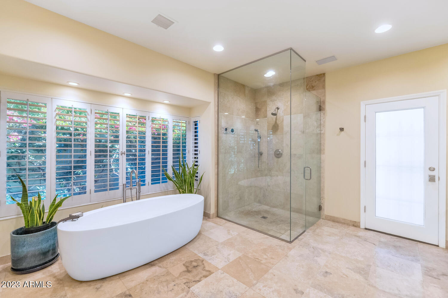 8815 N 63RD Place
