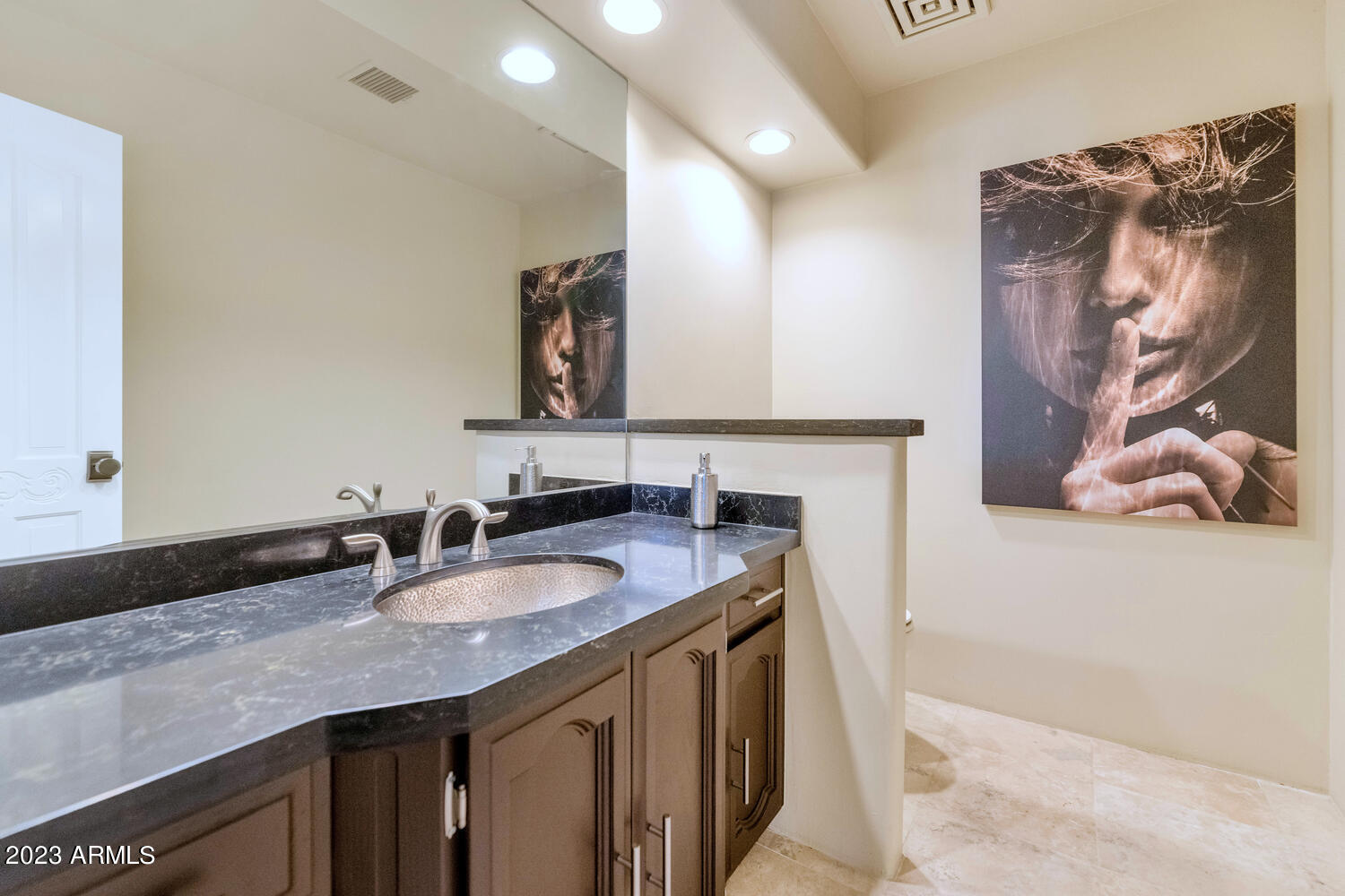 8815 N 63RD Place